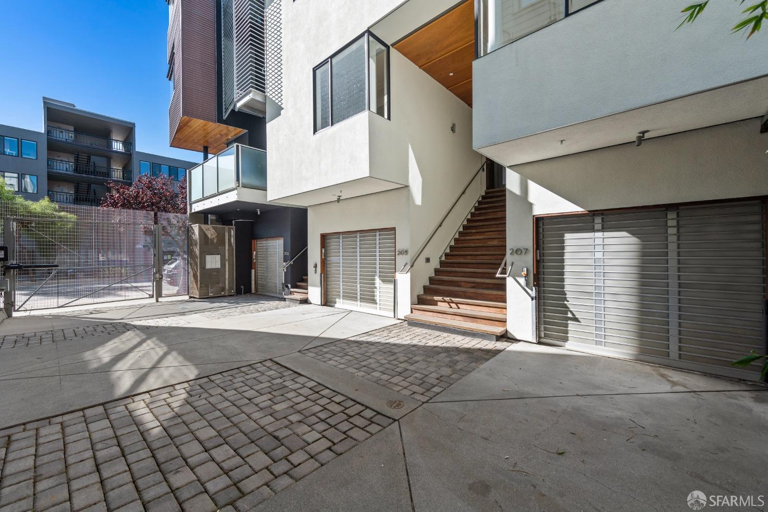 207 Guerrero Street