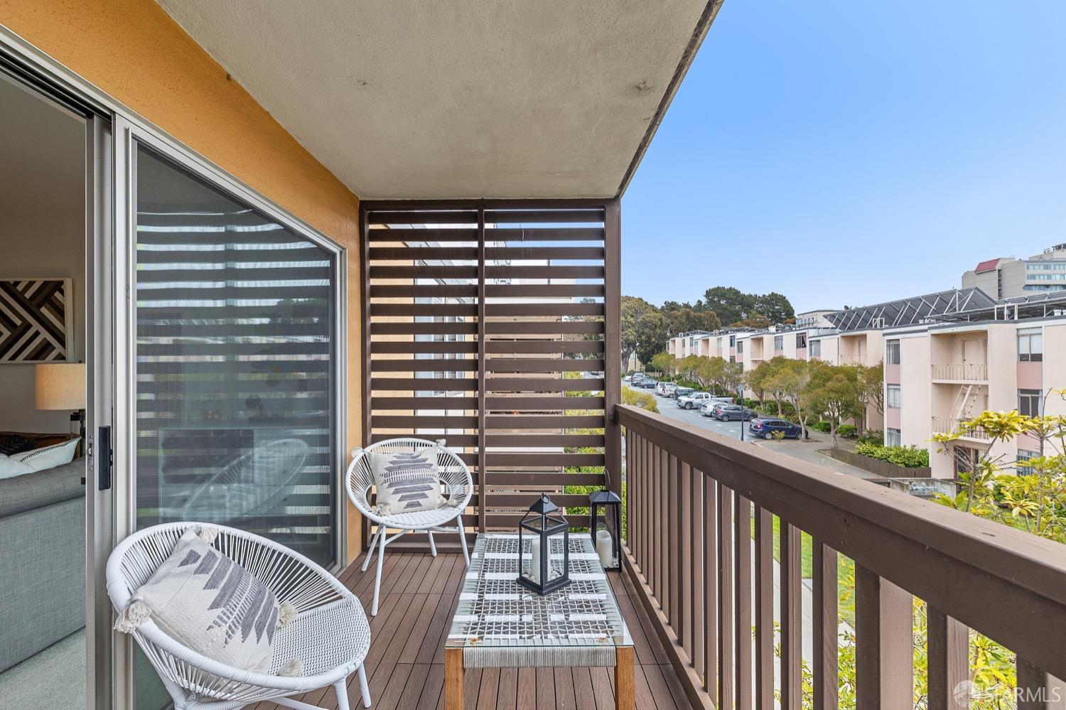 65 Western Shore Lane Unit: 6