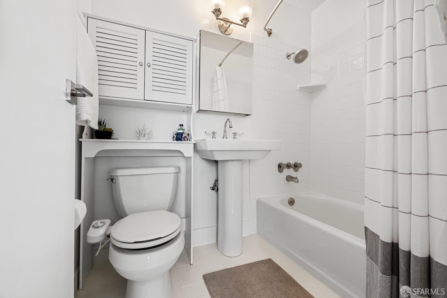 65 Western Shore Lane Unit: 6