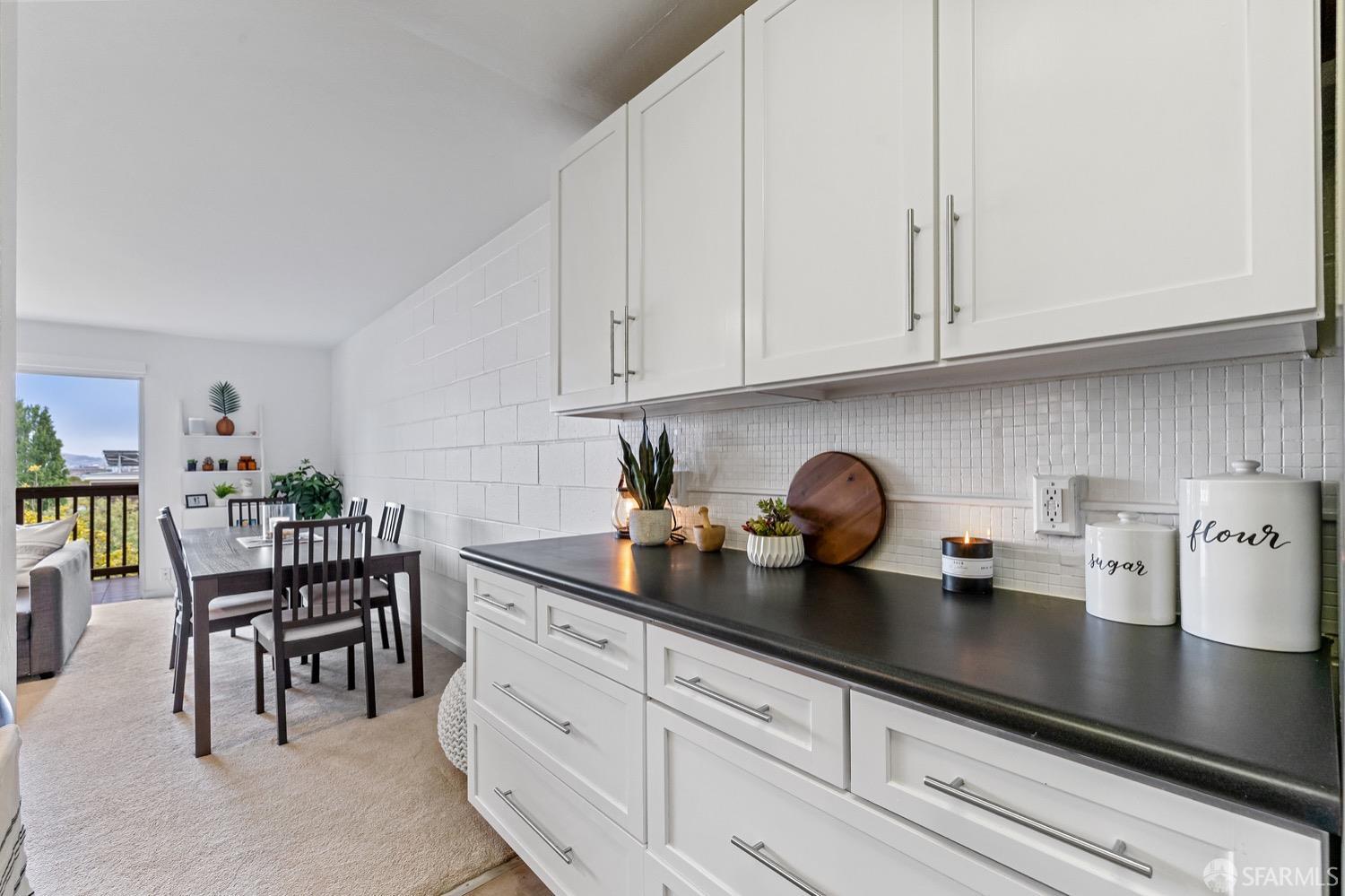 65 Western Shore Lane Unit: 6