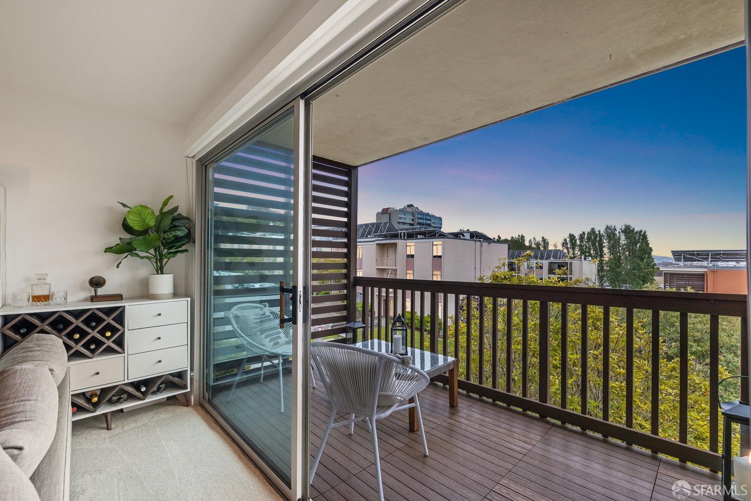 65 Western Shore Lane Unit: 6