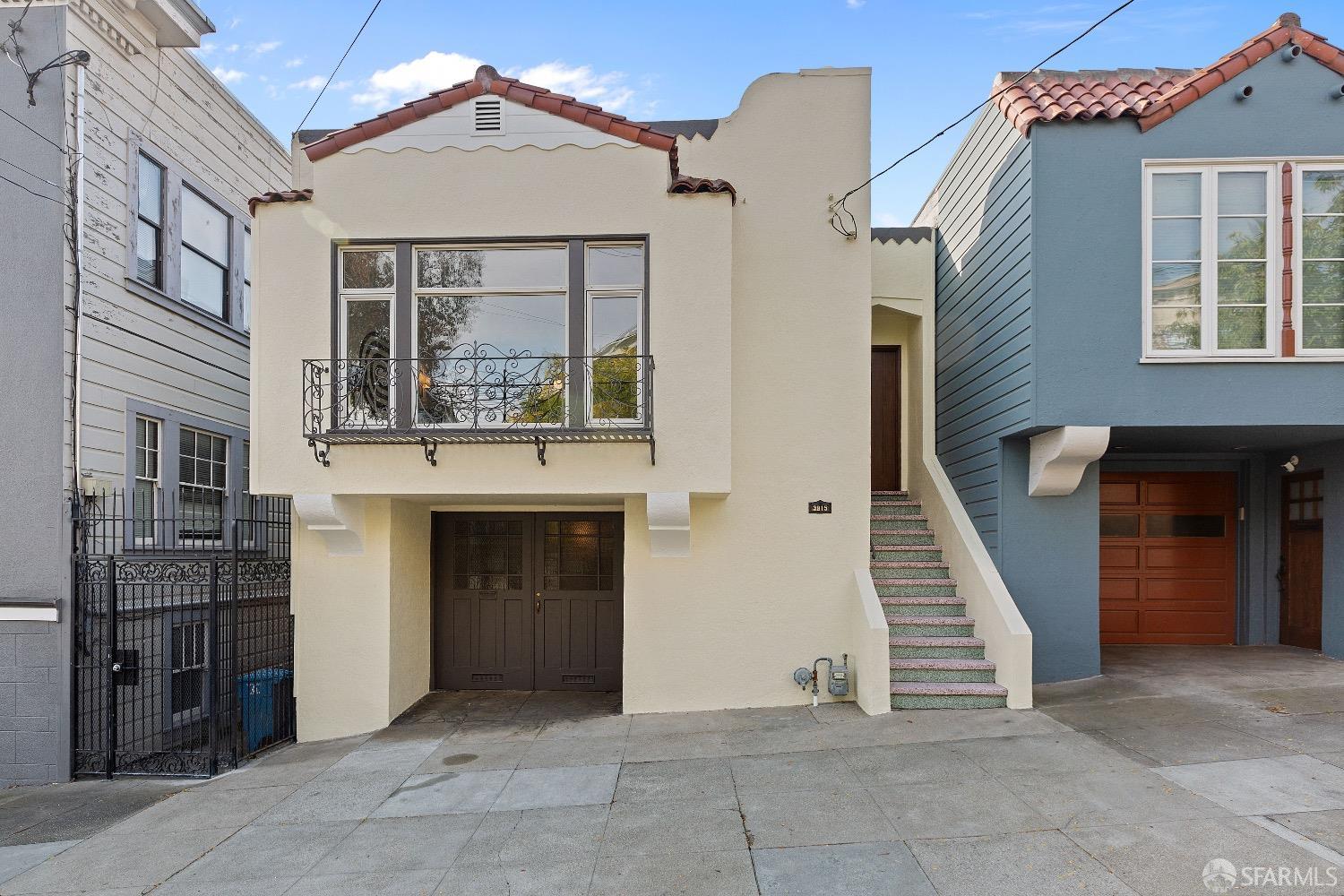 3915 Cesar Chavez Street