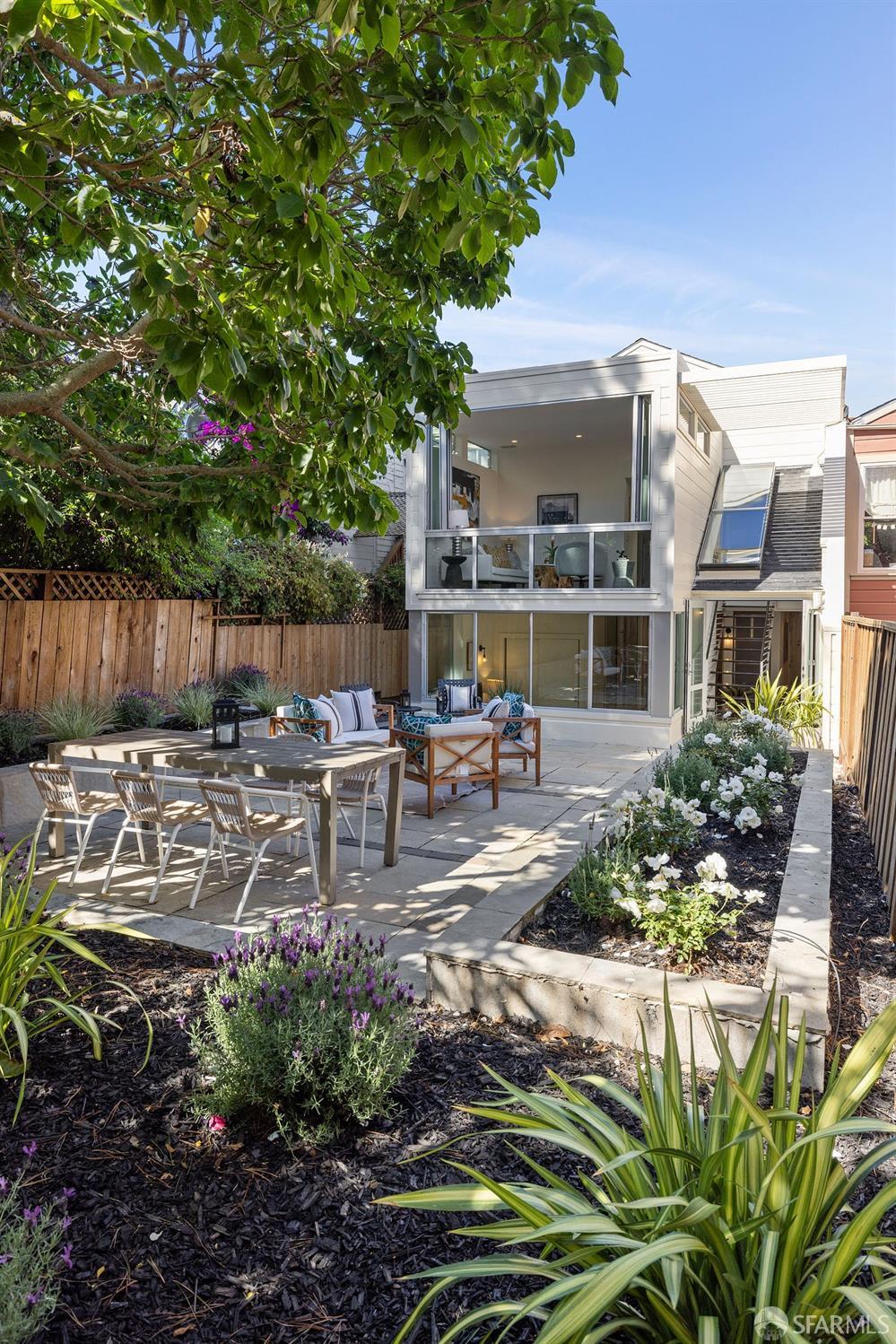 221 Clipper Street
