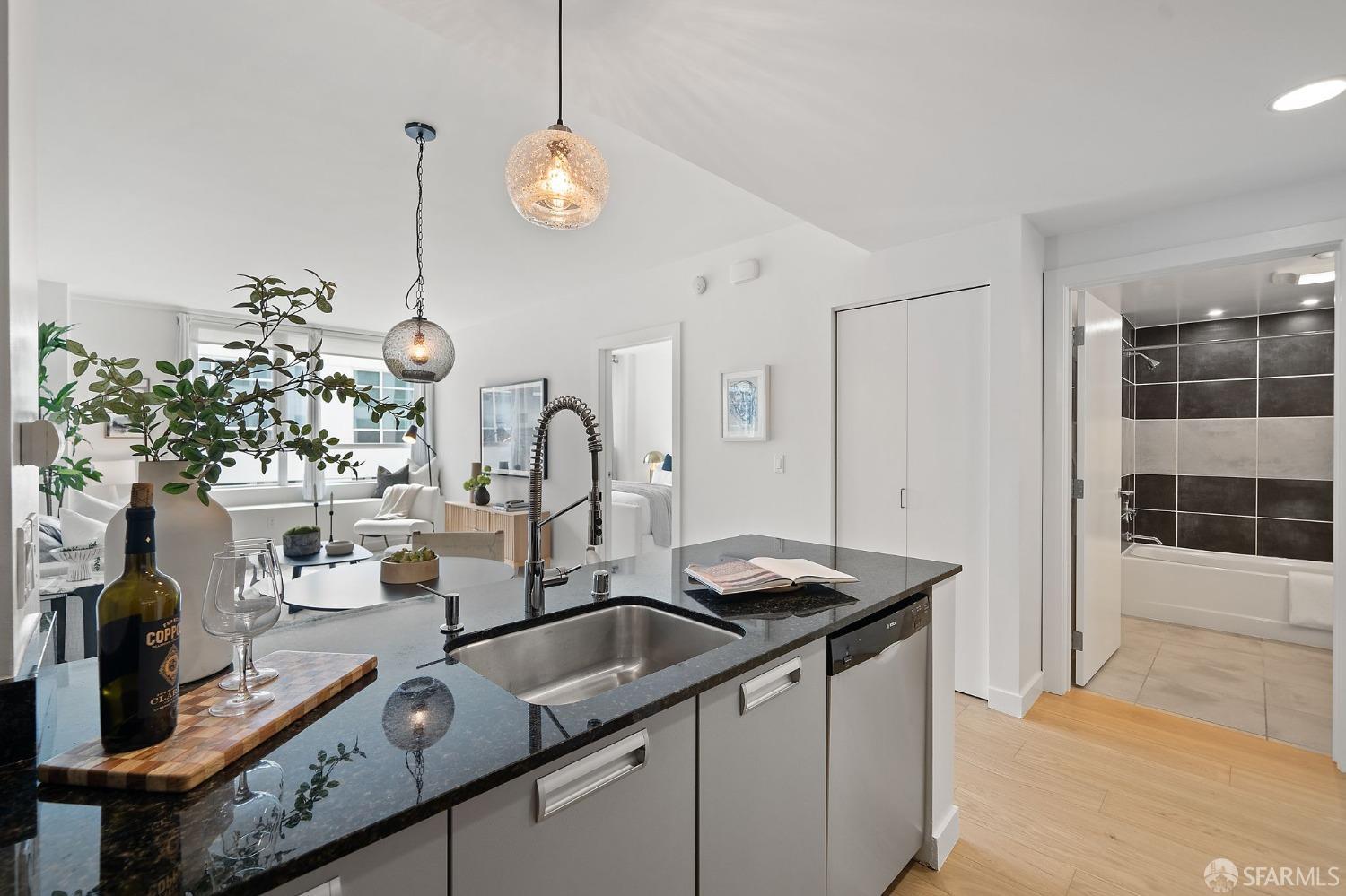 300 Berry Street # 618