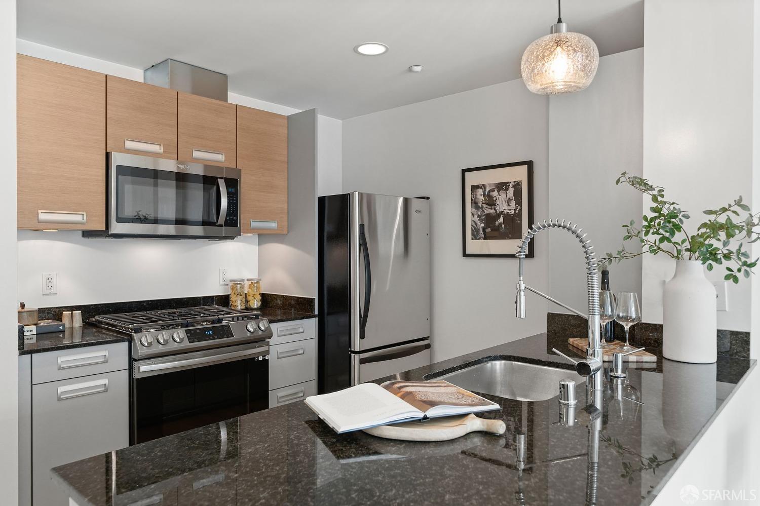 300 Berry Street # 618