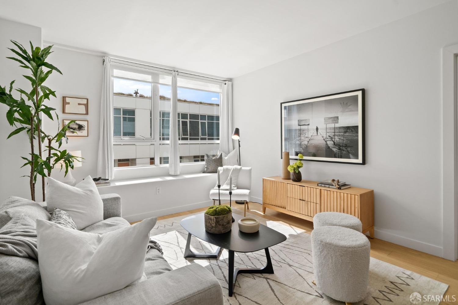 300 Berry Street # 618