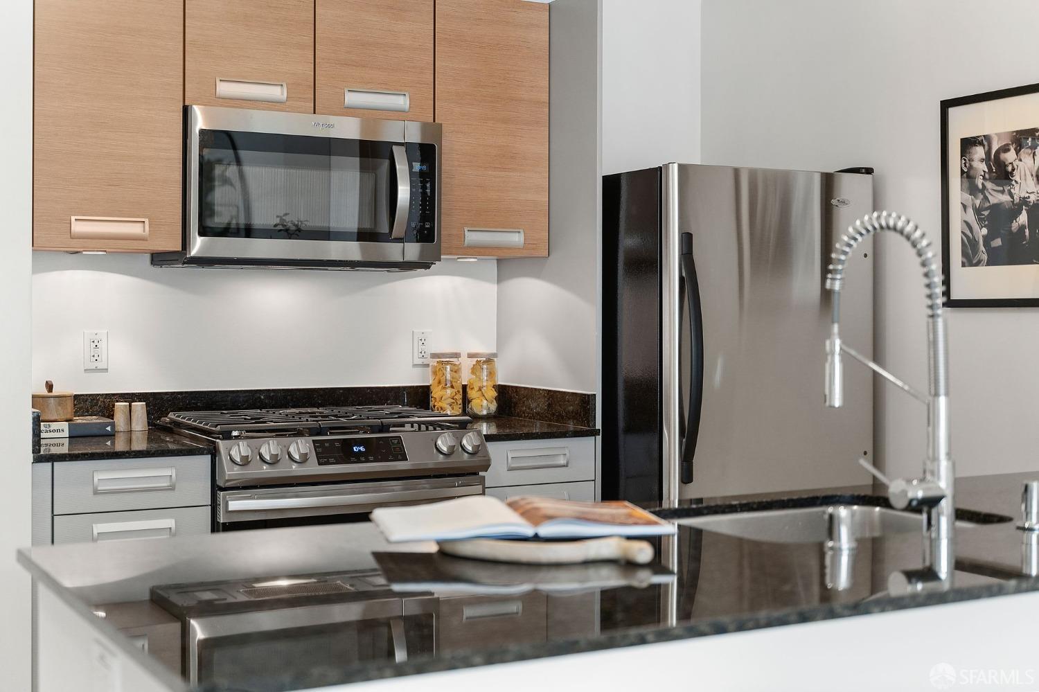 300 Berry Street # 618