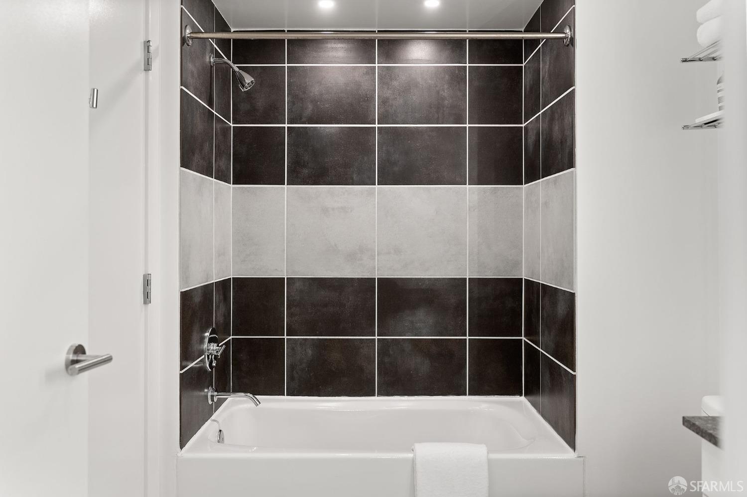 300 Berry Street # 618