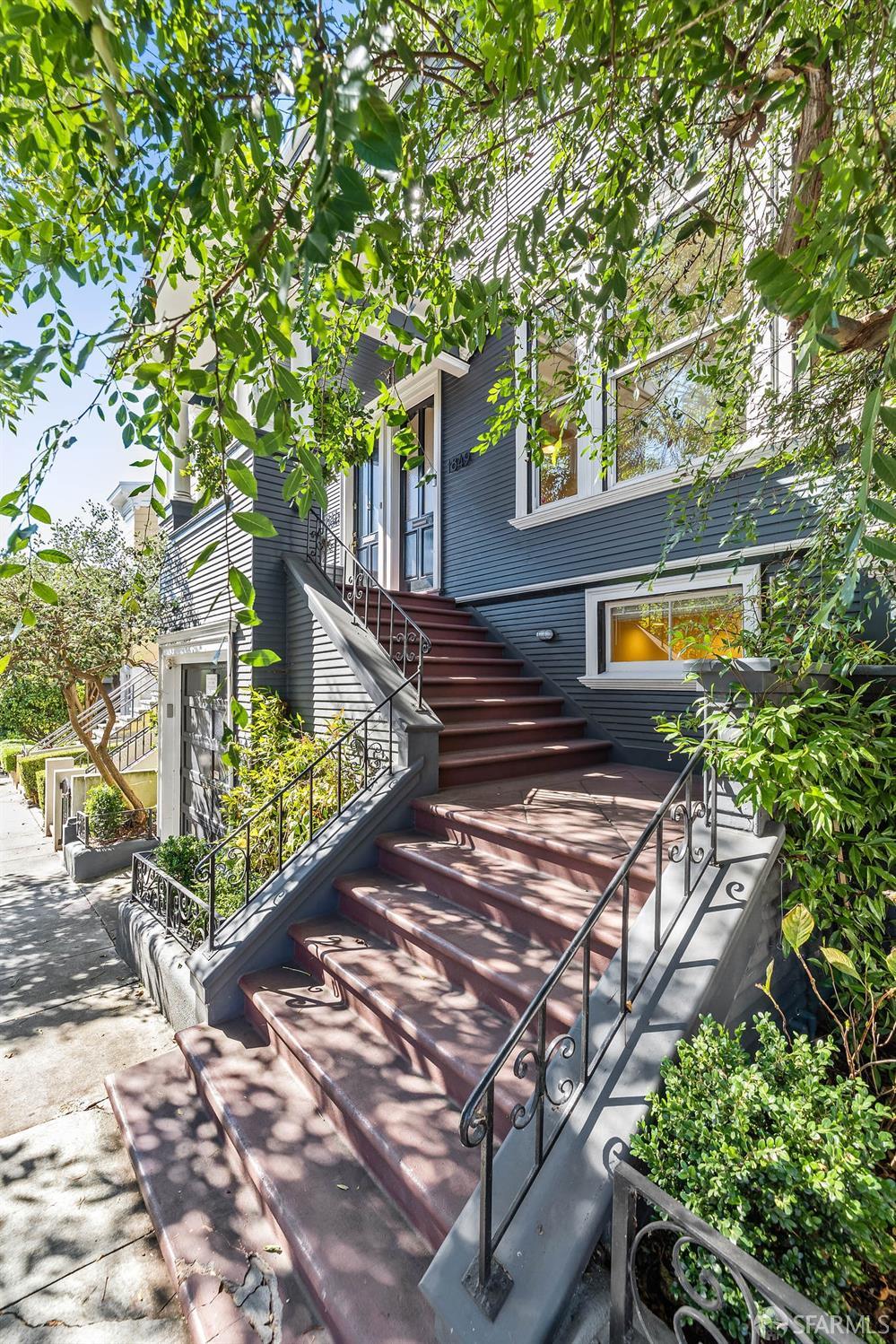 1849 Lyon Street