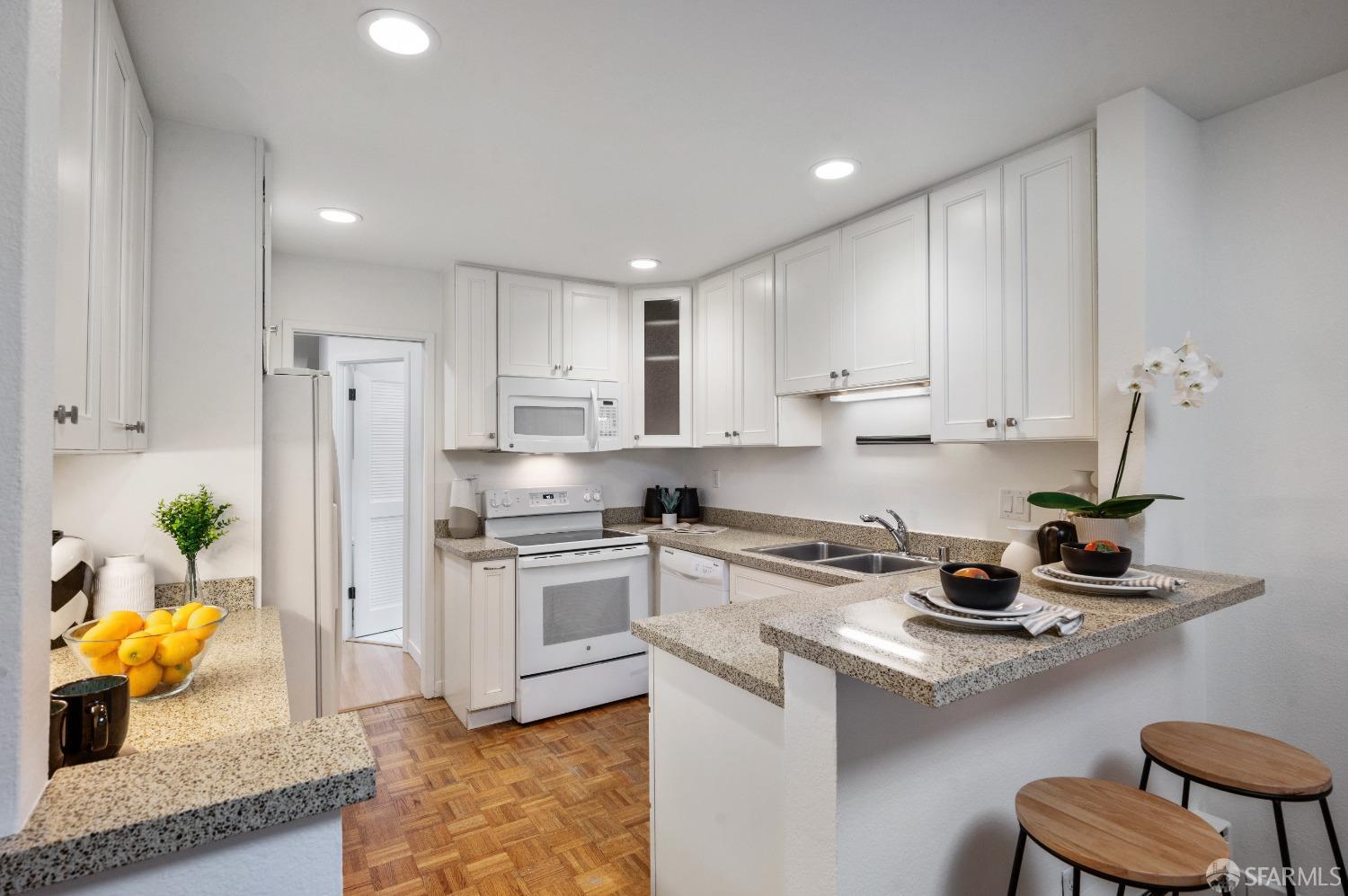 1913 Eddy Street # 612