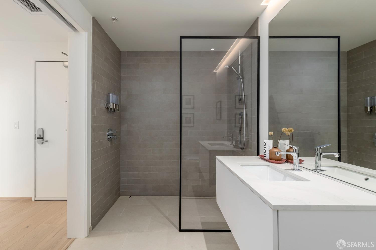 2238 Market Street # 306