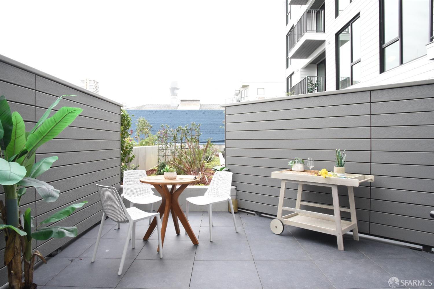 1580 Pacific Avenue # 207