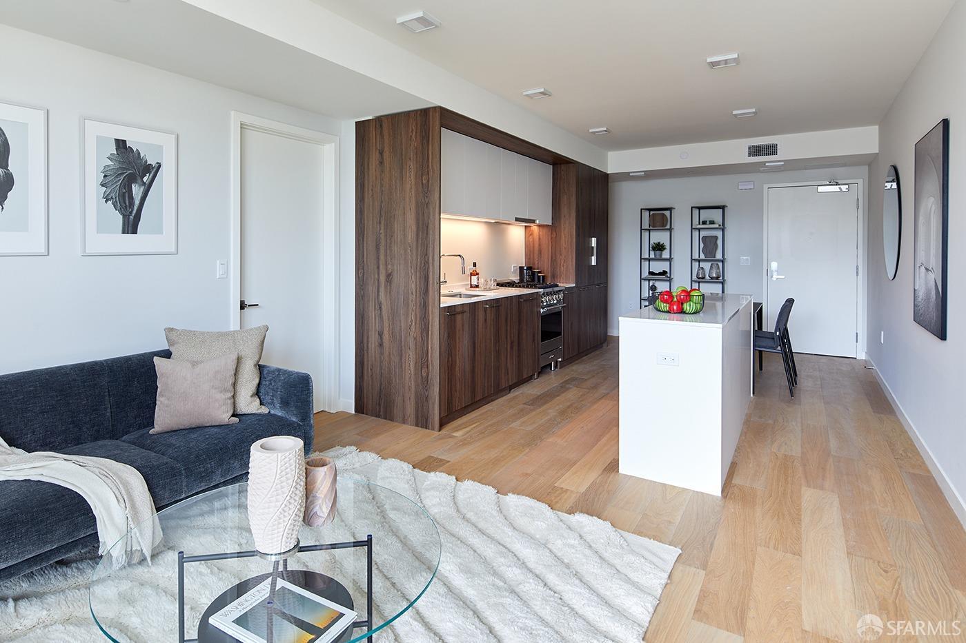 1580 Pacific Avenue # 207