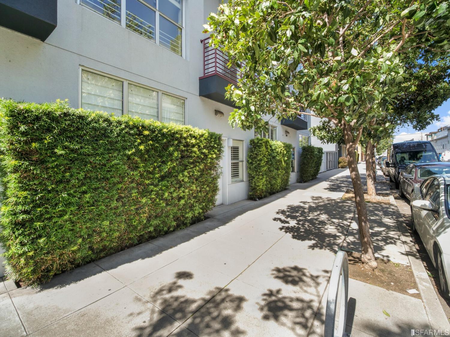 350 Alabama Street Unit: 10