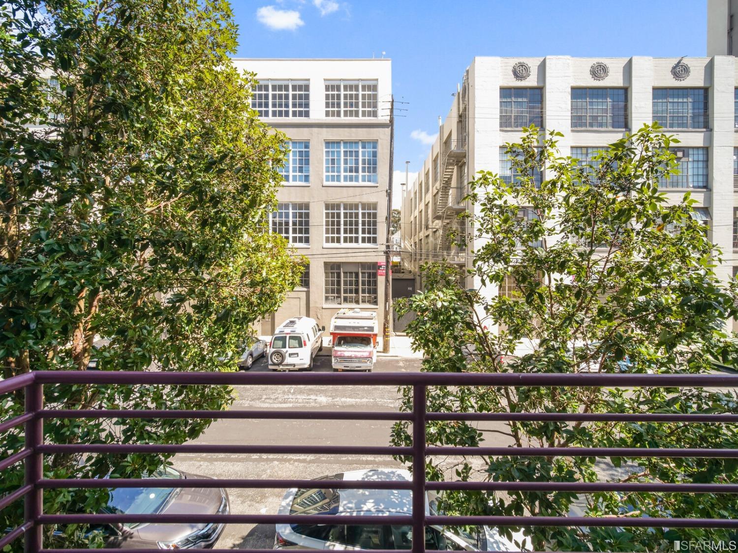 350 Alabama Street Unit: 10