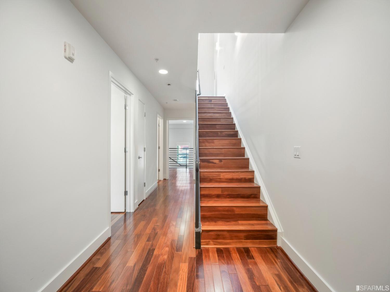 350 Alabama Street Unit: 10