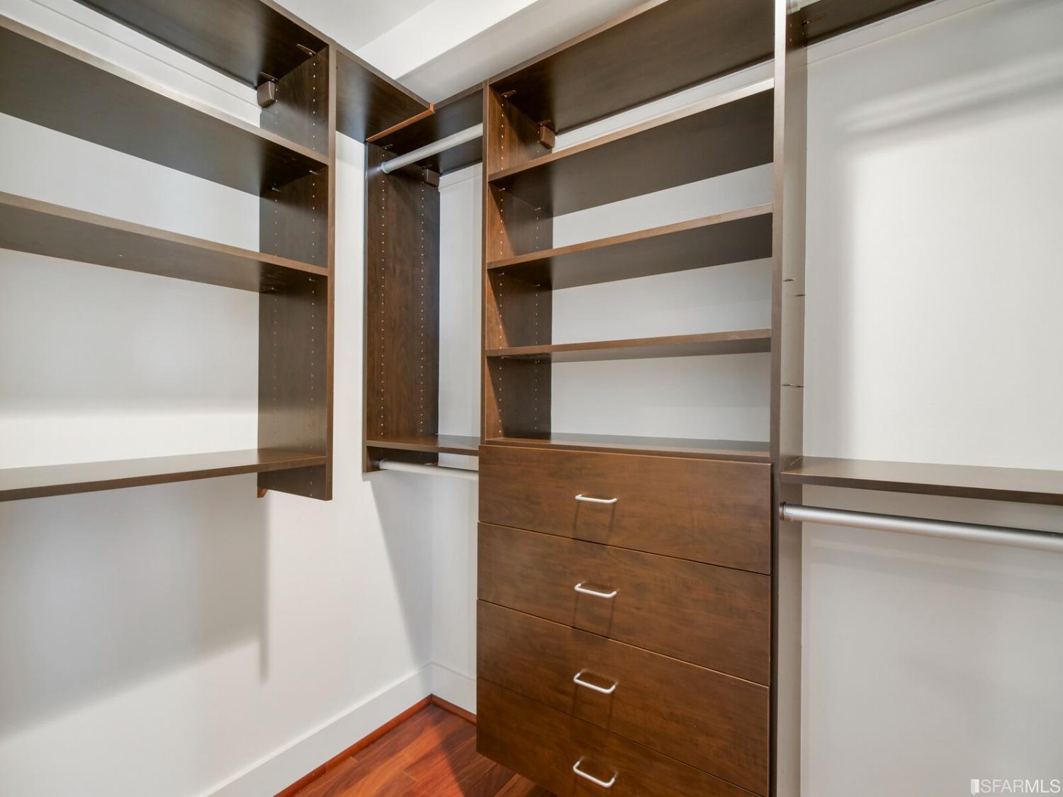 350 Alabama Street Unit: 10