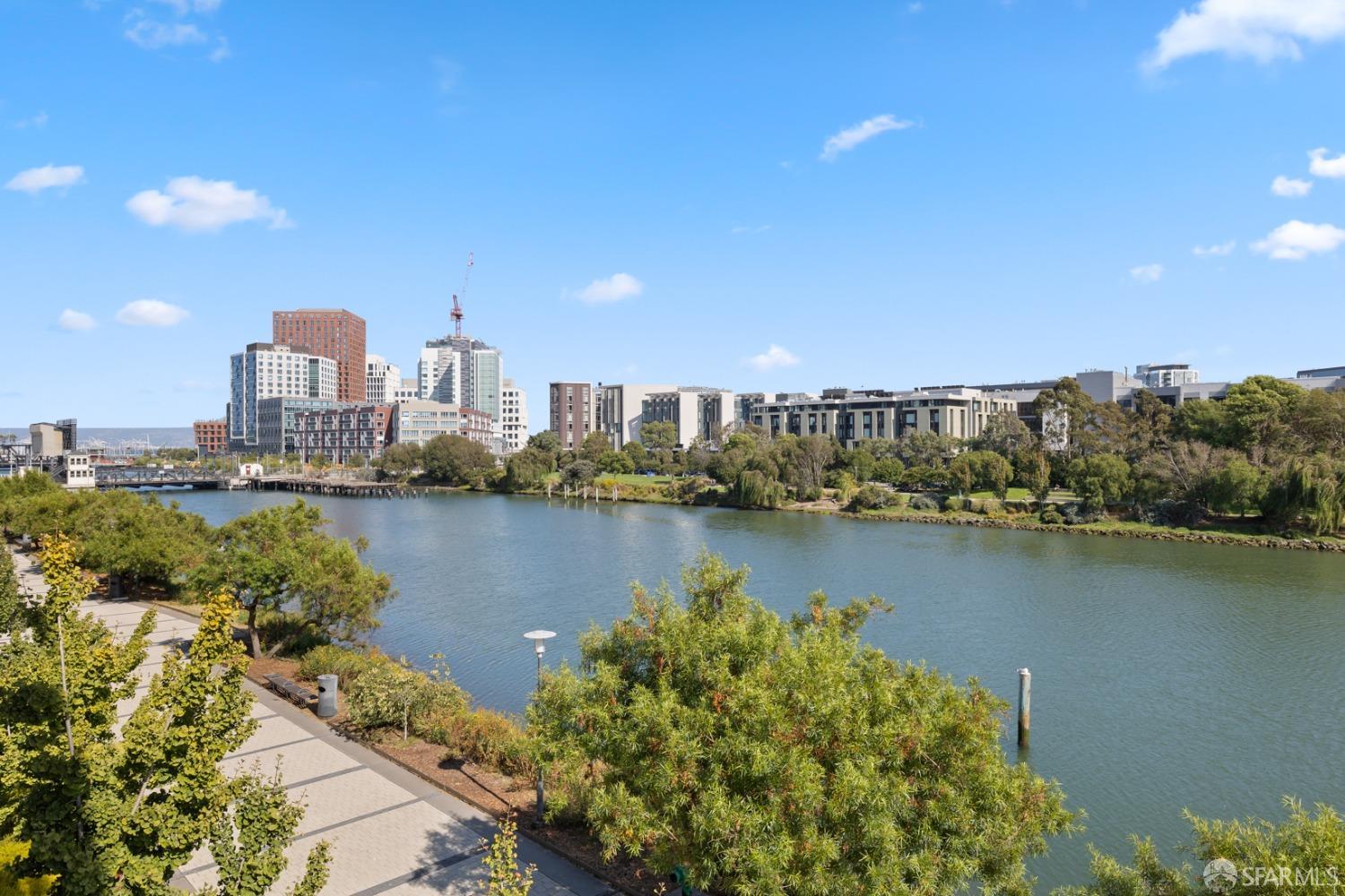 255 Berry Street # 301