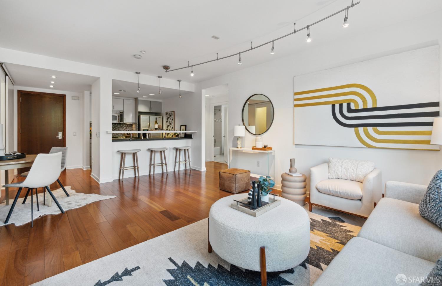 451 Kansas Street Unit: 290