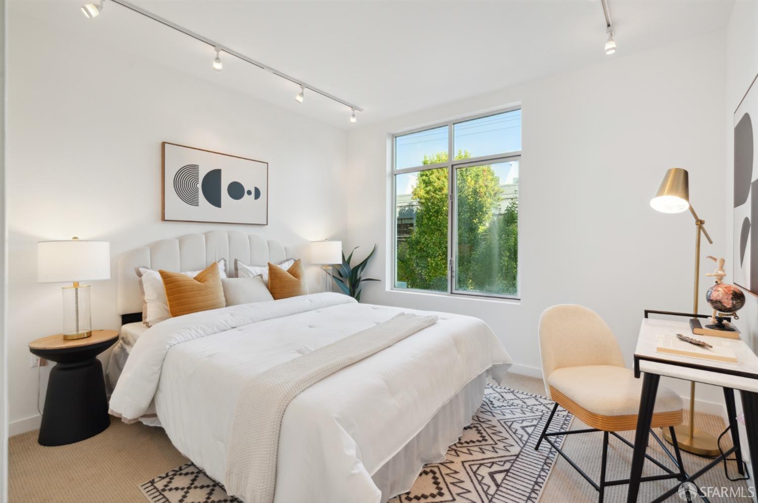 451 Kansas Street Unit: 290