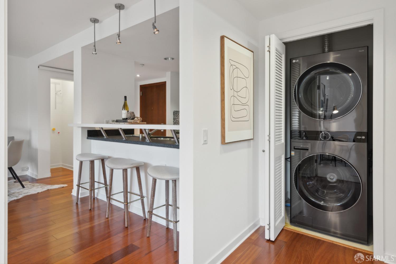 451 Kansas Street Unit: 290