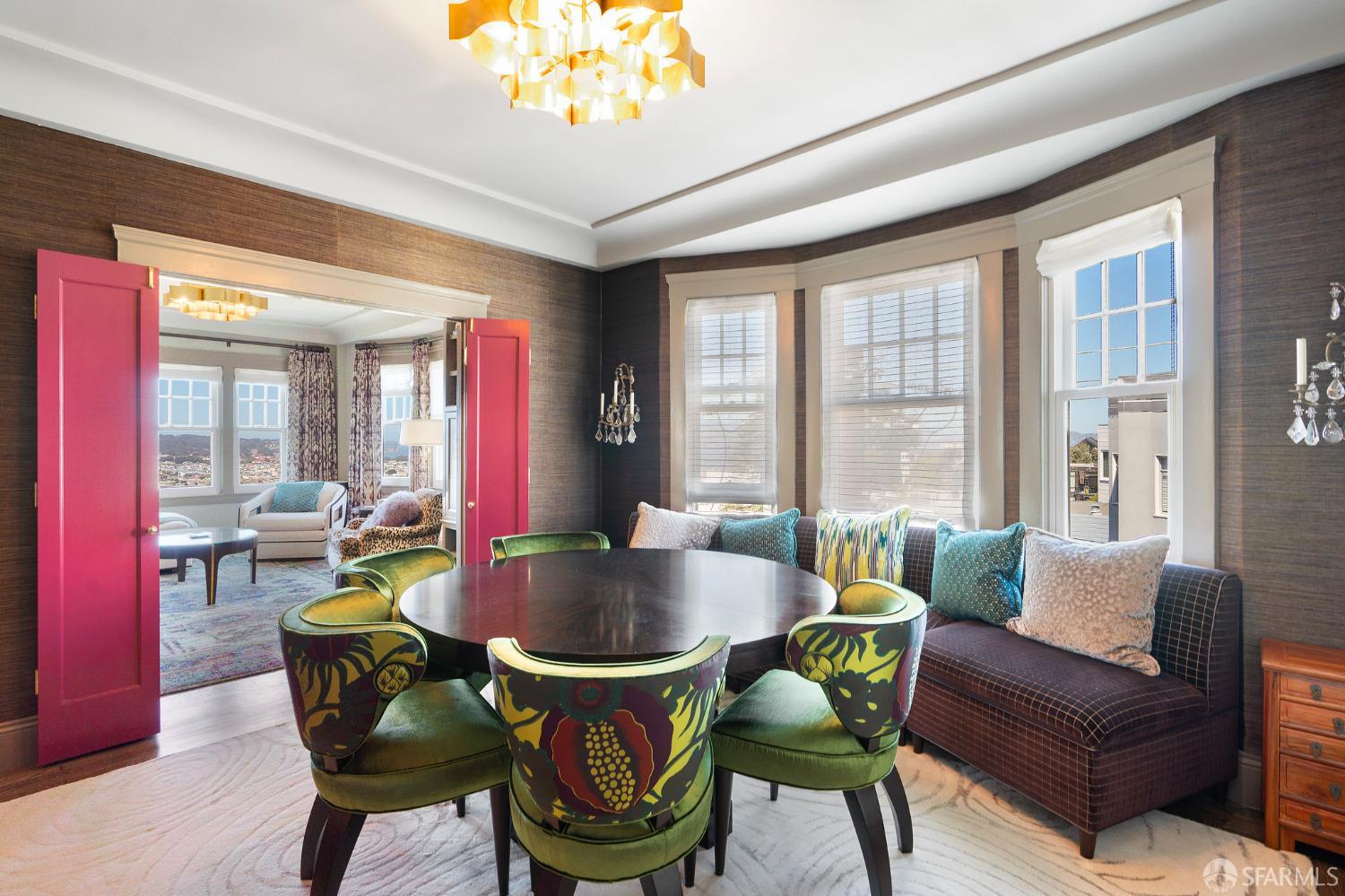 2363 Larkin Street Unit: 43