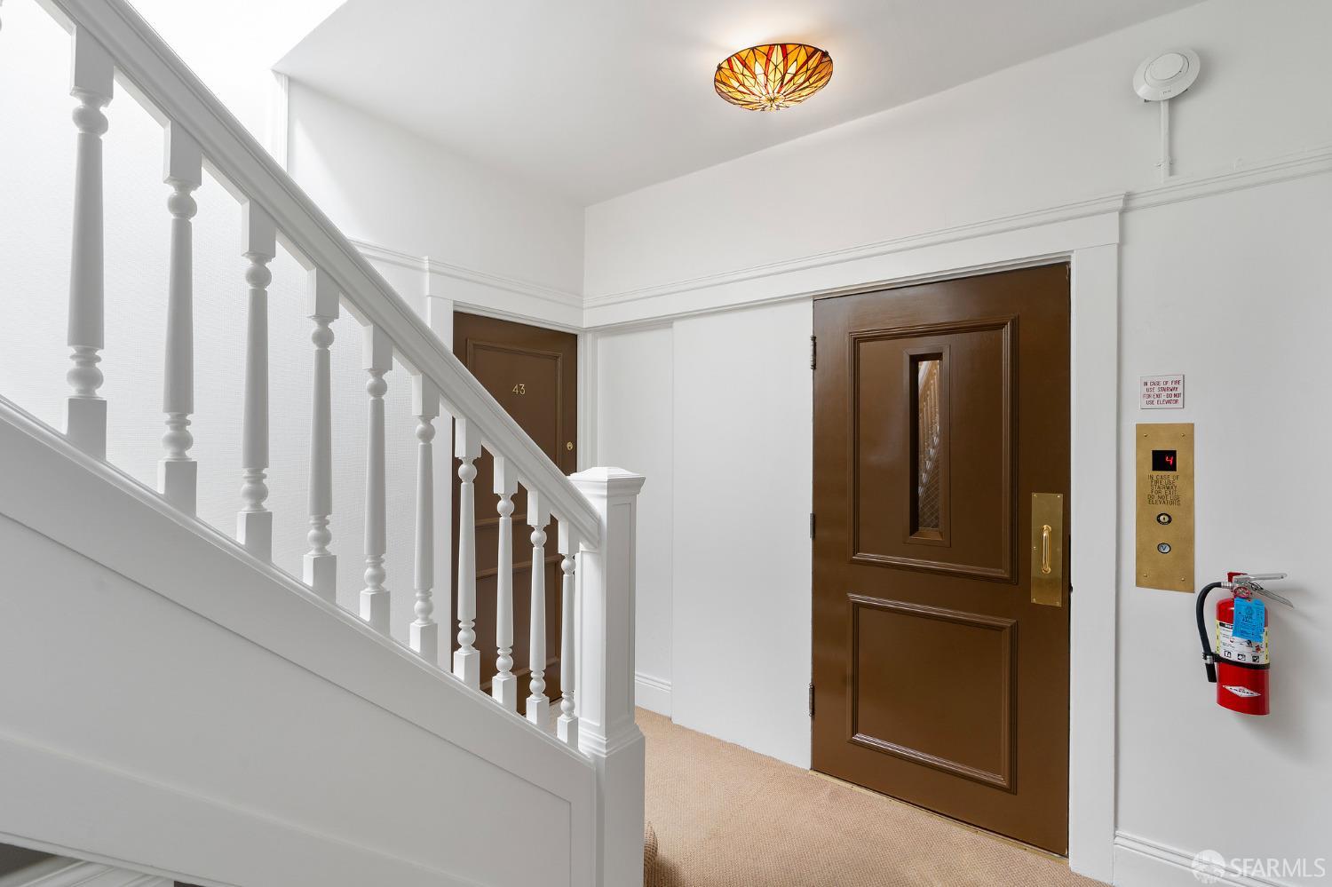 2363 Larkin Street Unit: 43