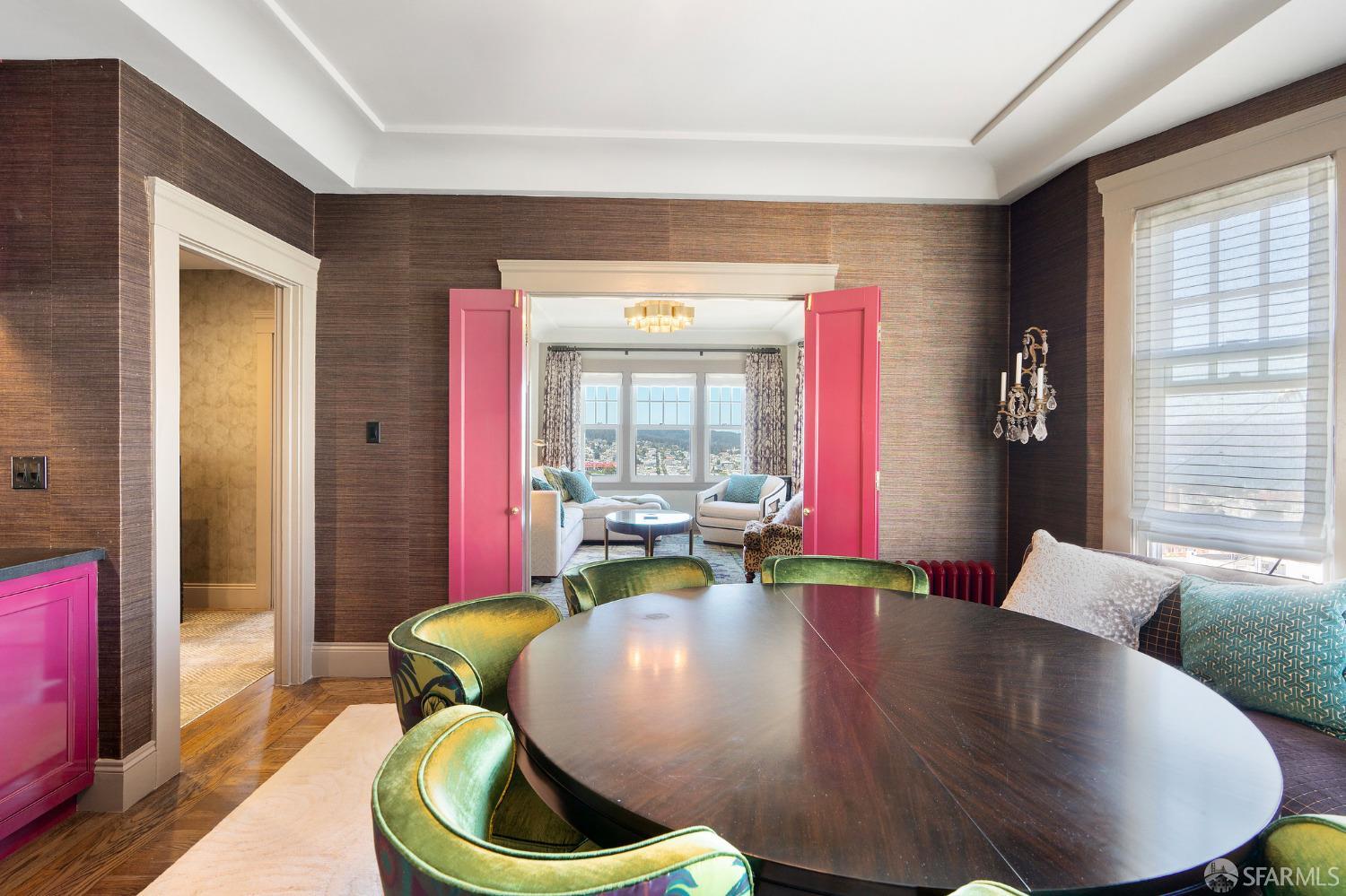 2363 Larkin Street Unit: 43