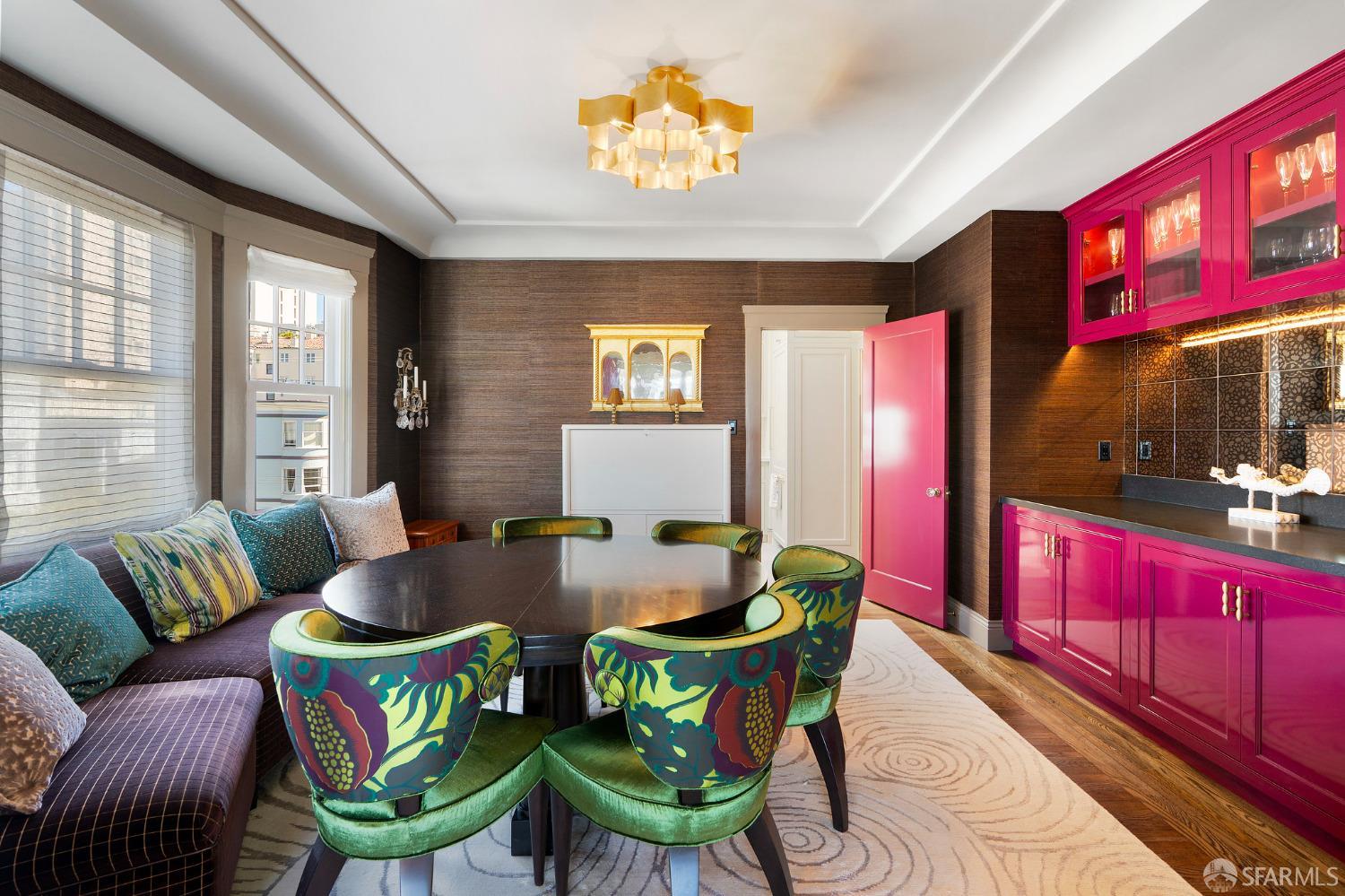 2363 Larkin Street Unit: 43
