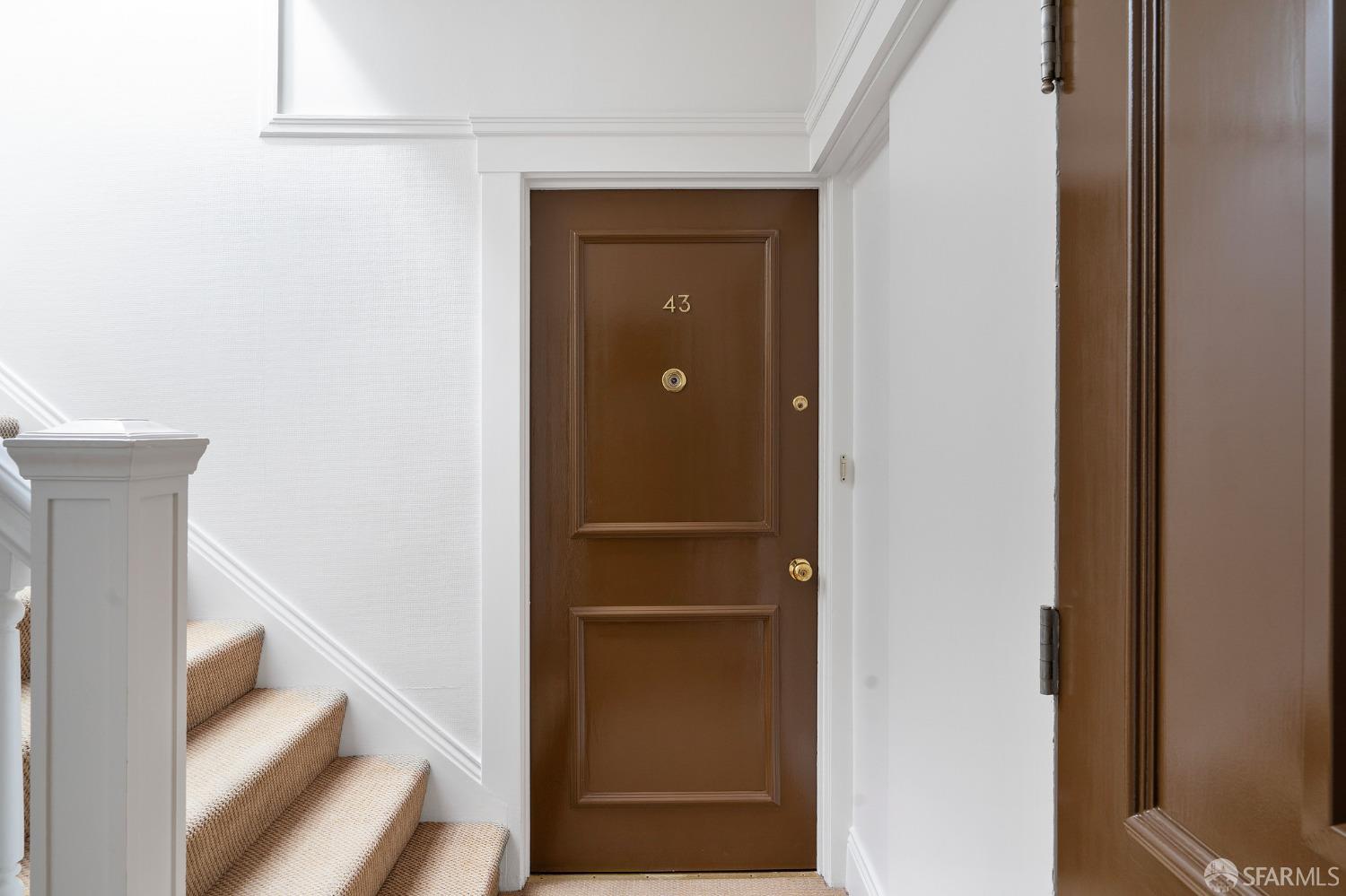 2363 Larkin Street Unit: 43