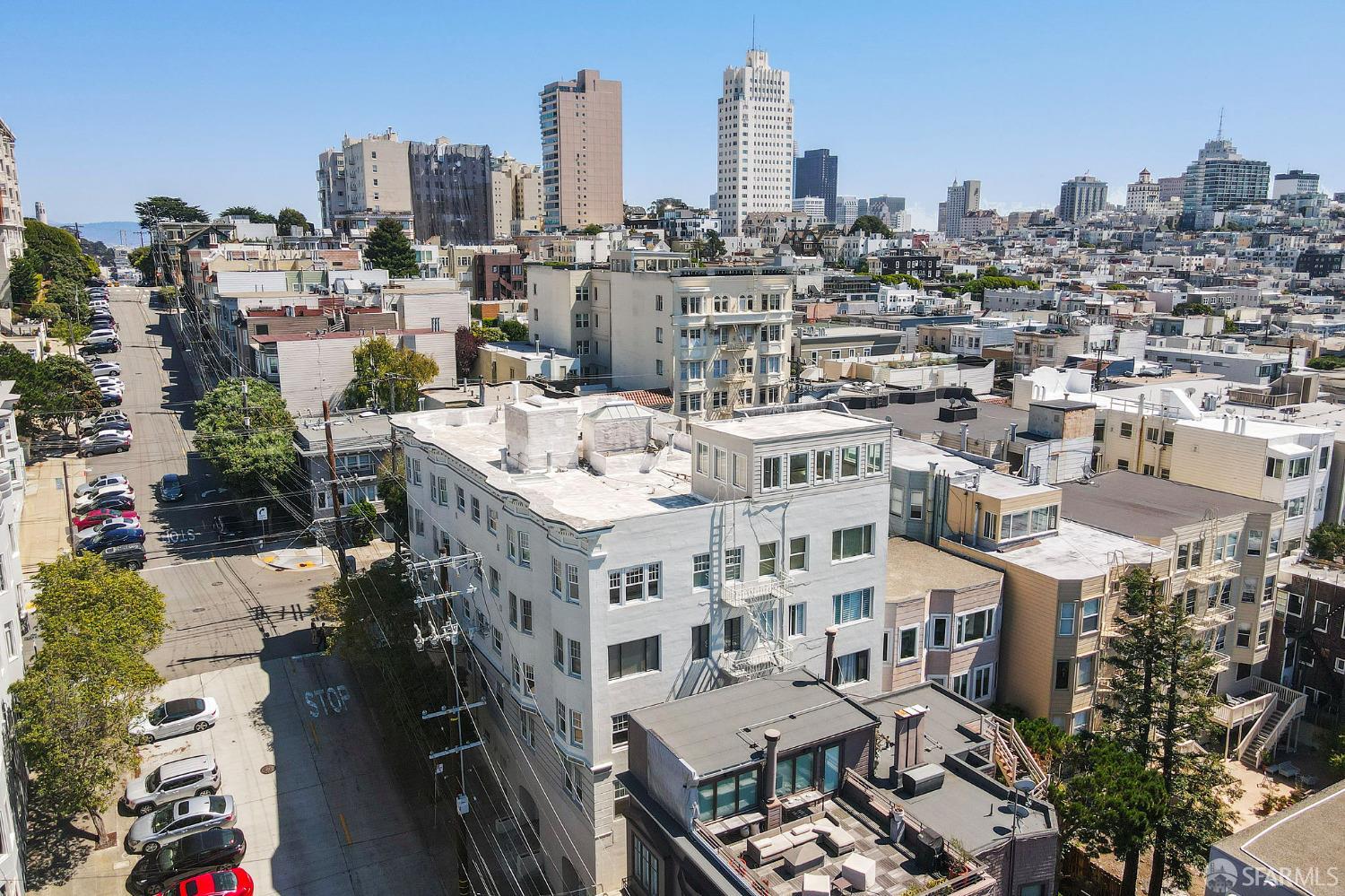 2363 Larkin Street Unit: 43
