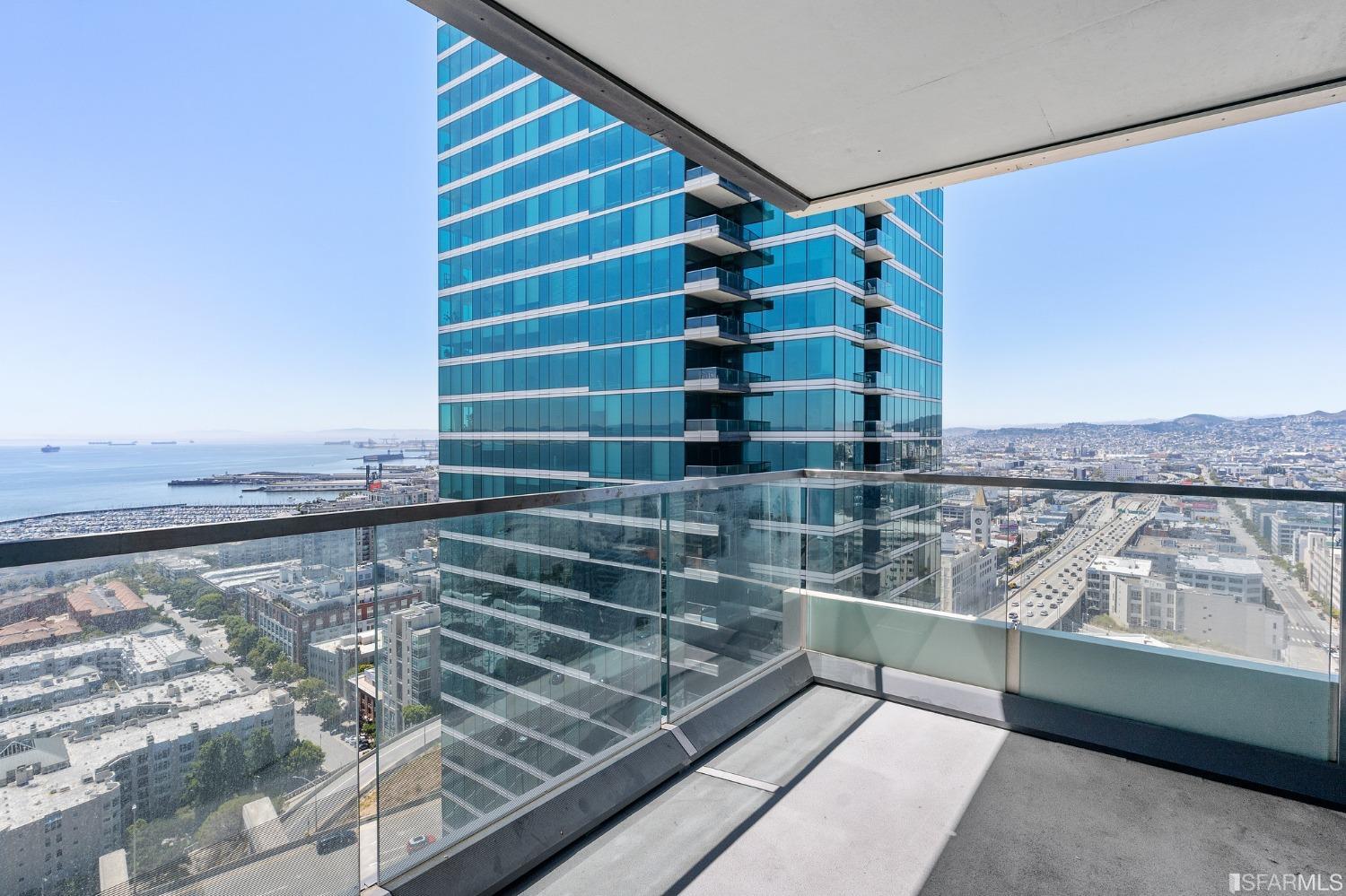 401 Harrison Street Unit: 27G