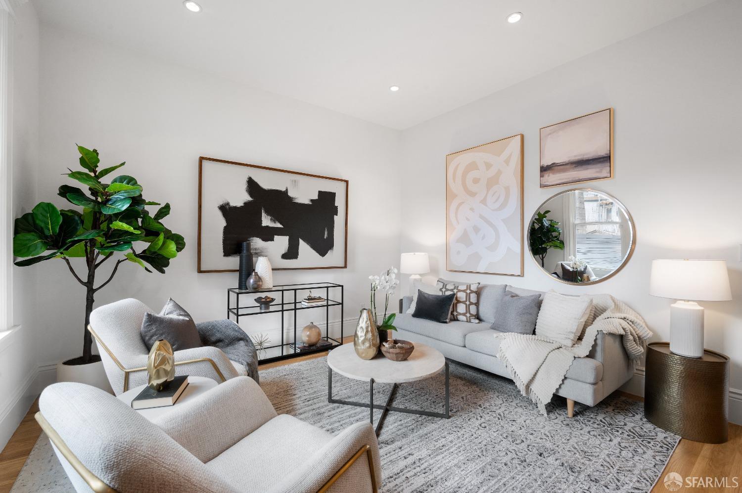 2717 Folsom Street