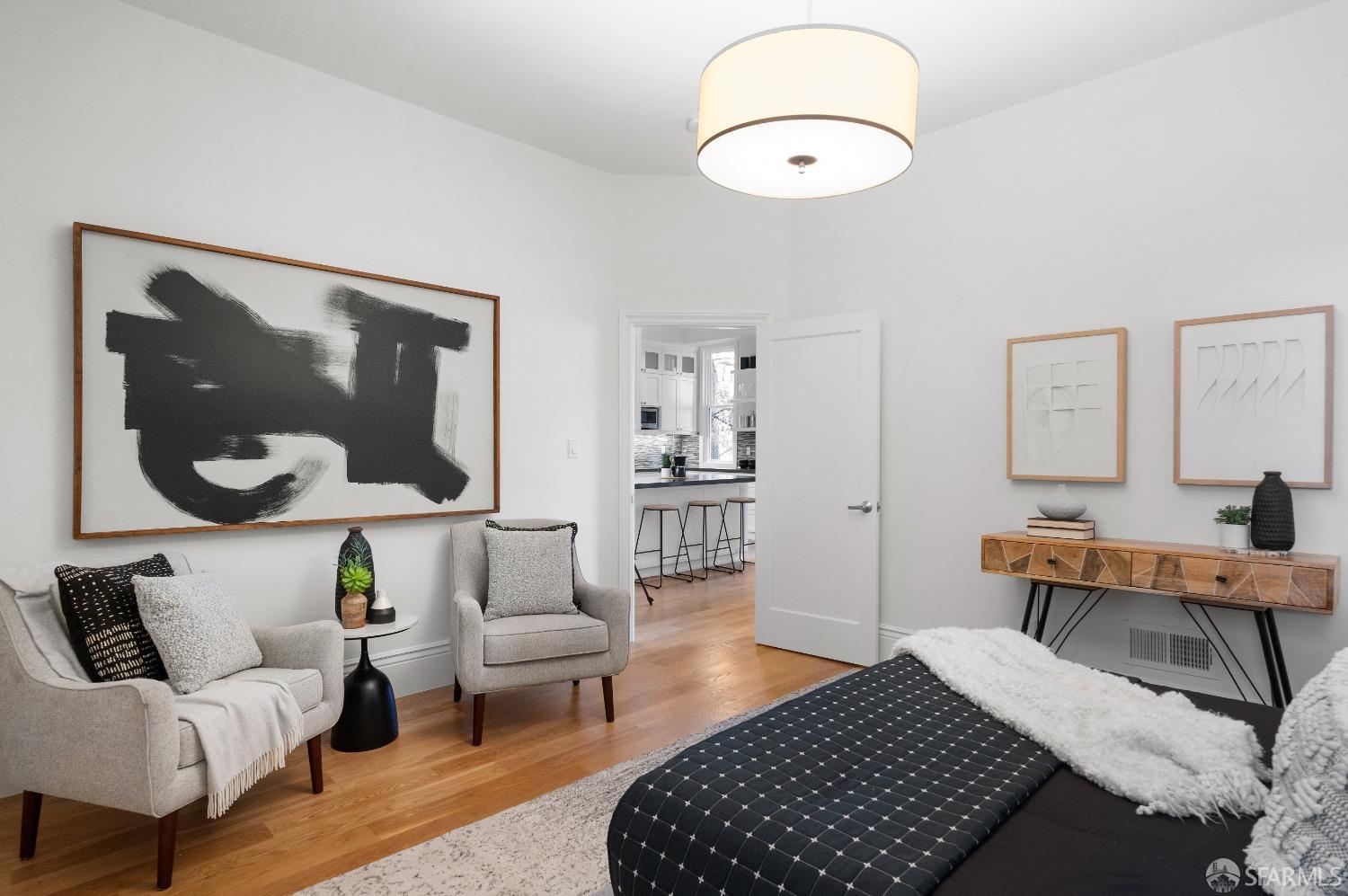 2717 Folsom Street