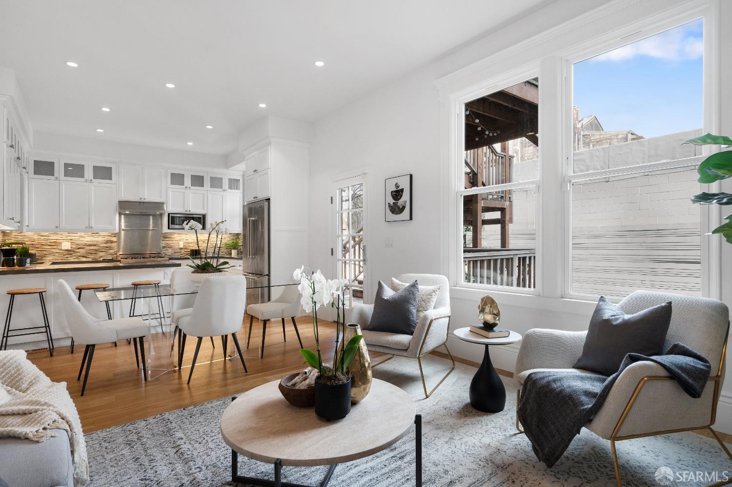 2717 Folsom Street