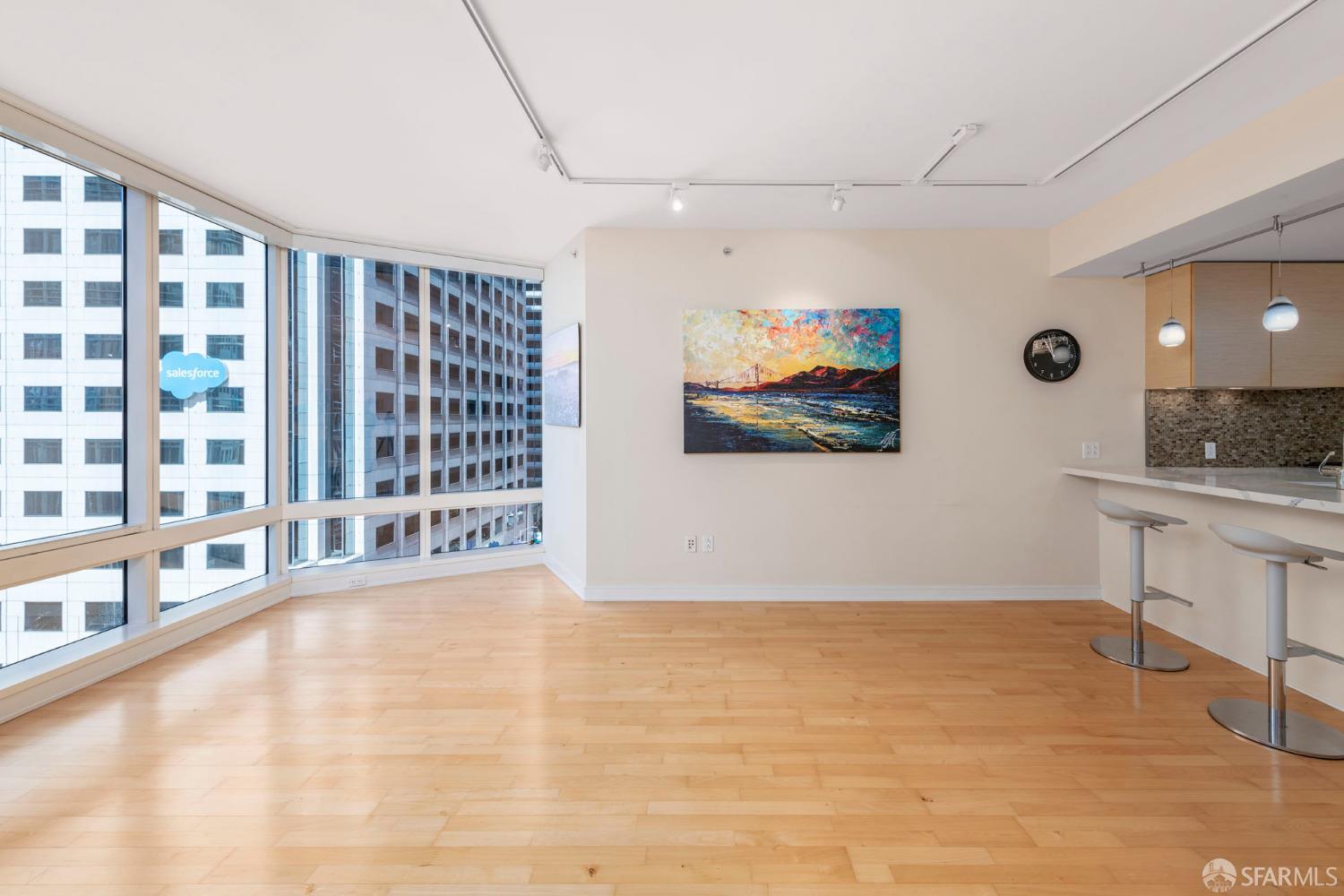 301 Mission Street Unit: 8J
