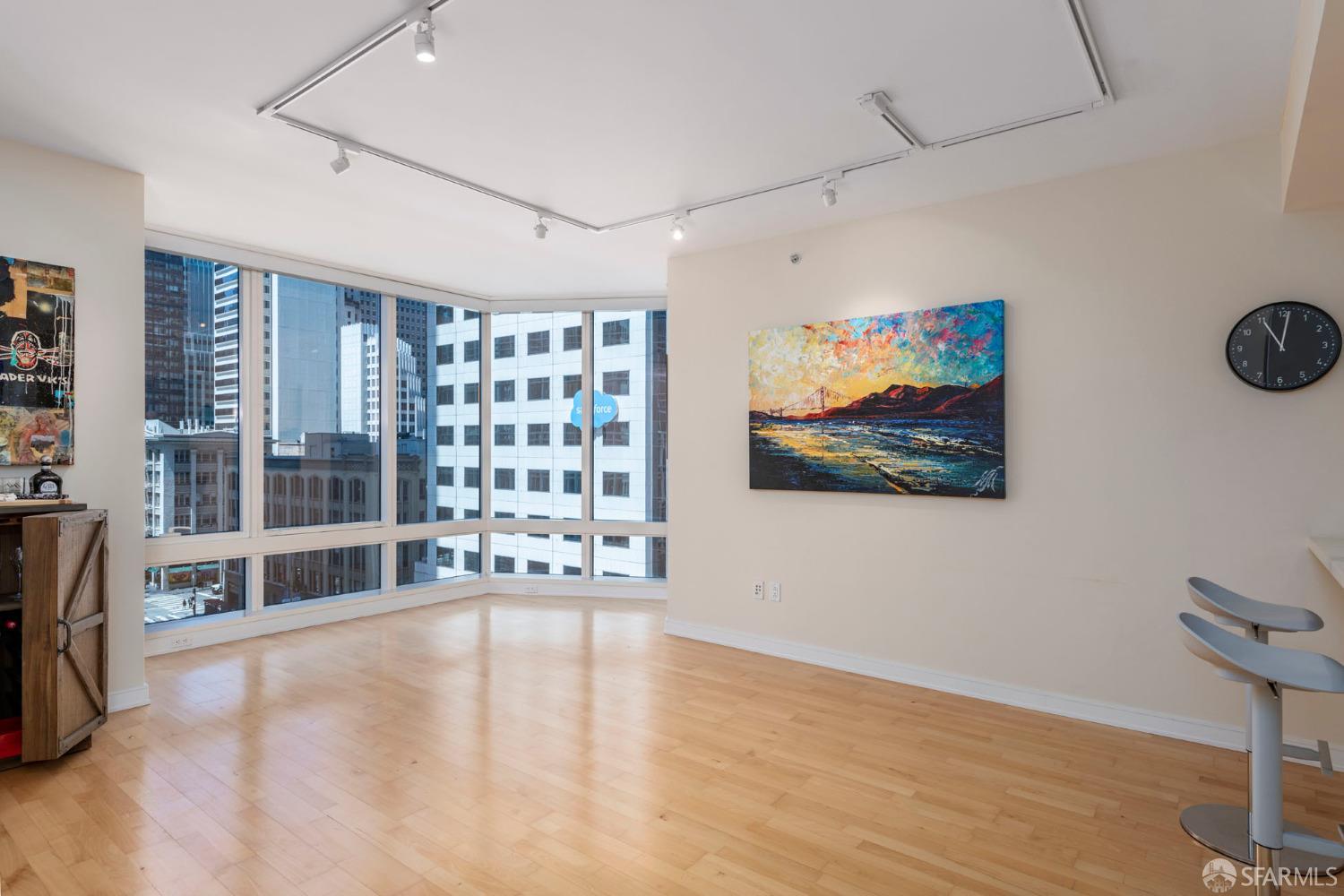 301 Mission Street Unit: 8J