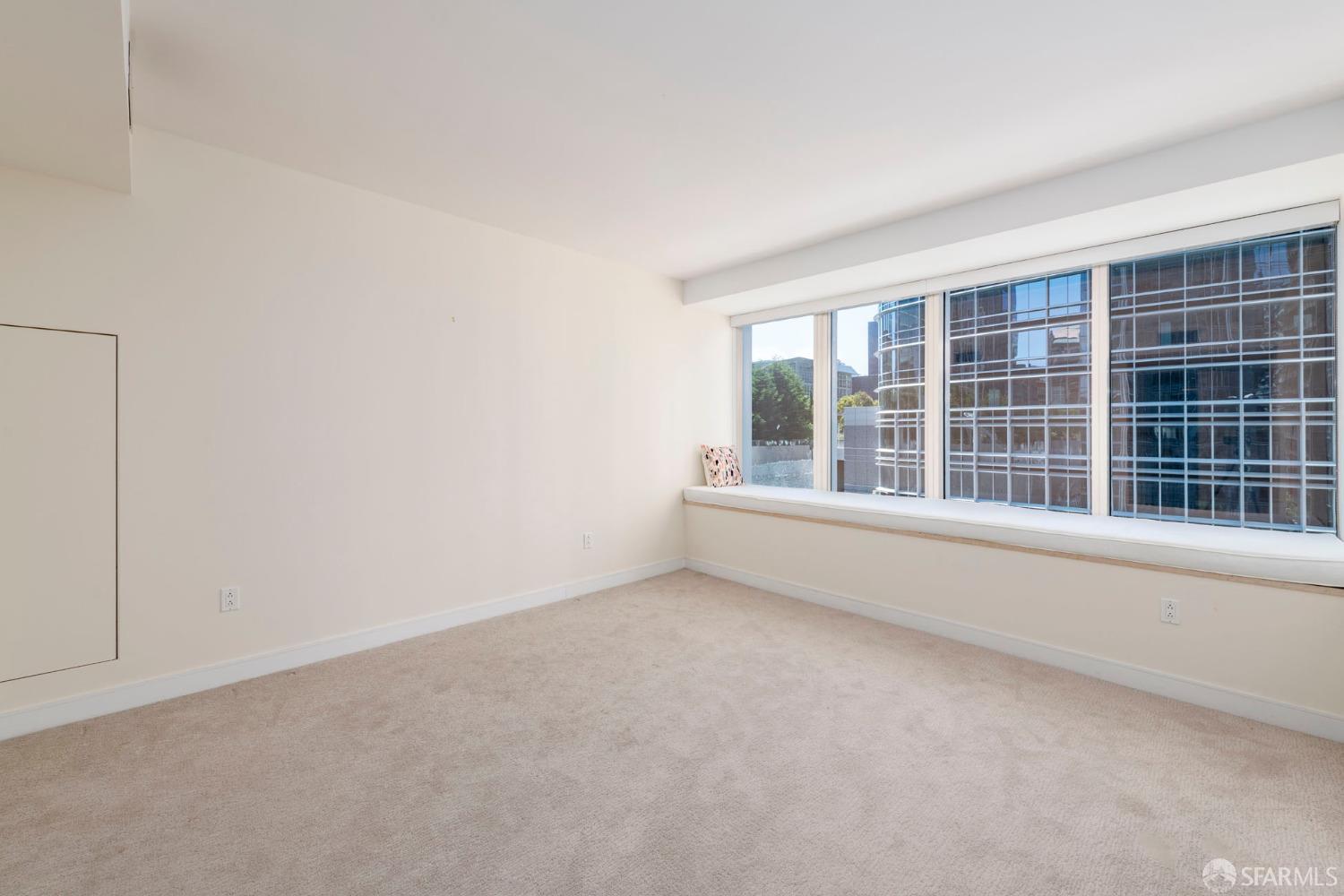 301 Mission Street Unit: 8J