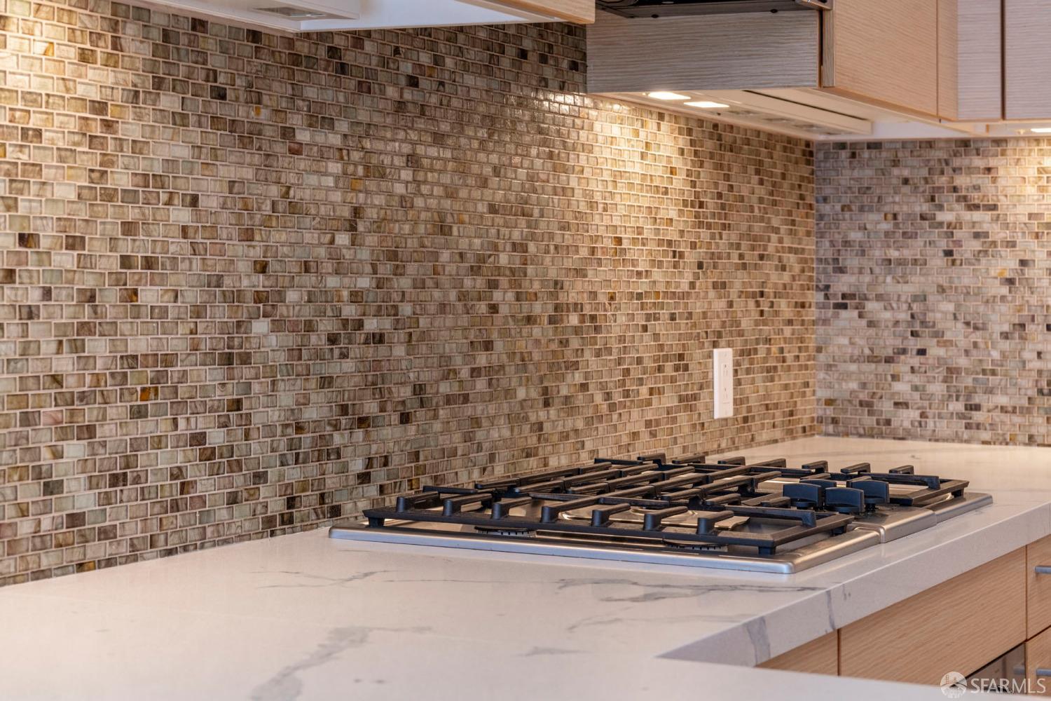 301 Mission Street Unit: 8J