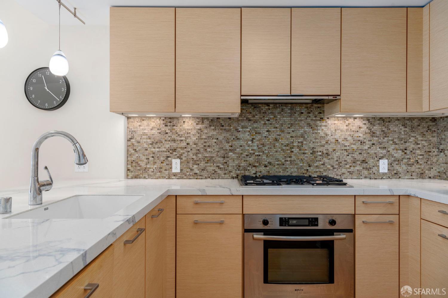 301 Mission Street Unit: 8J