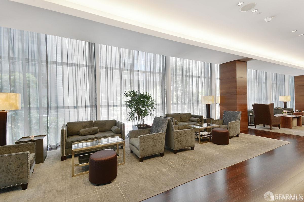 301 Mission Street Unit: 8J