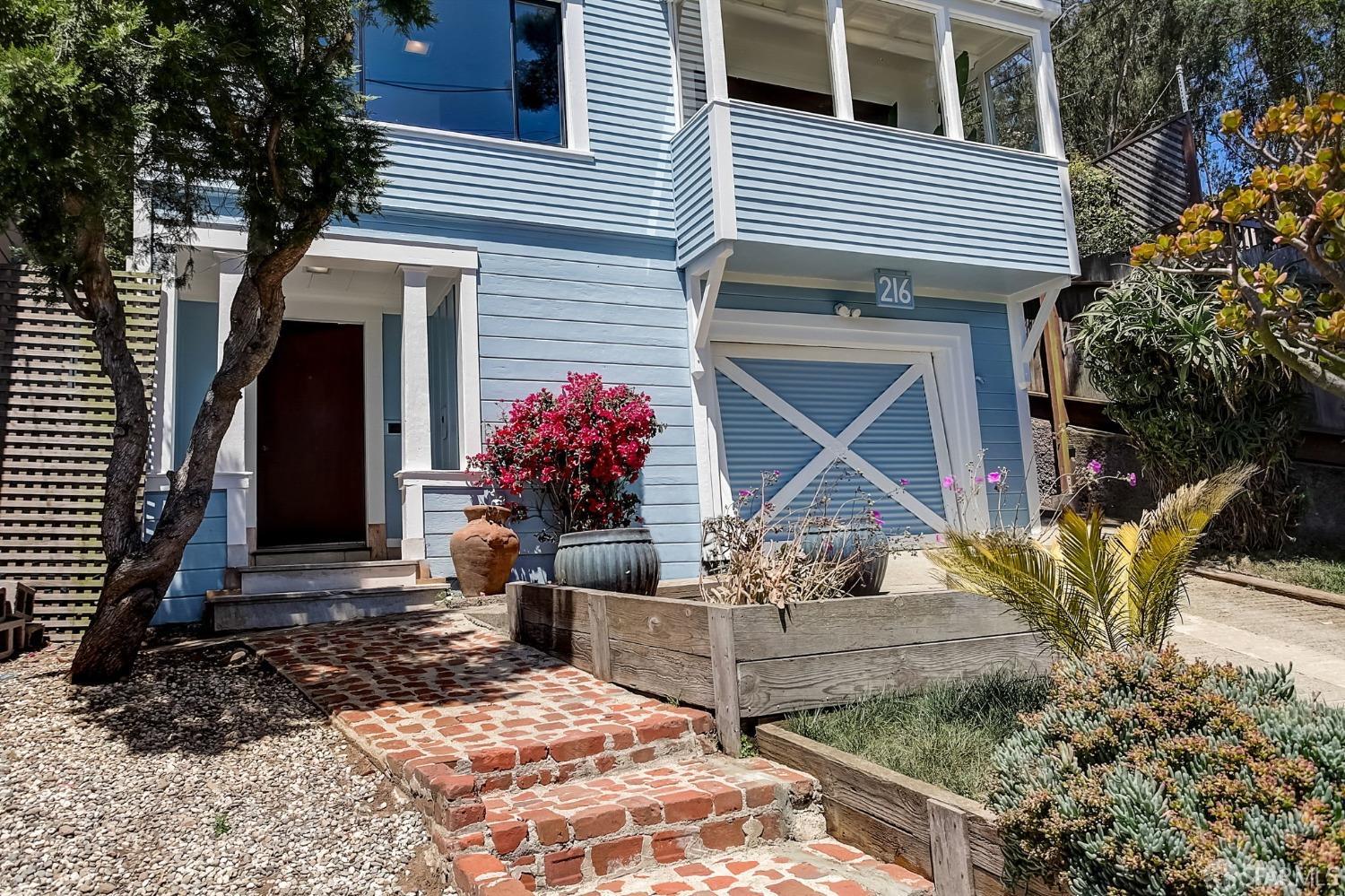 216 Bemis Street