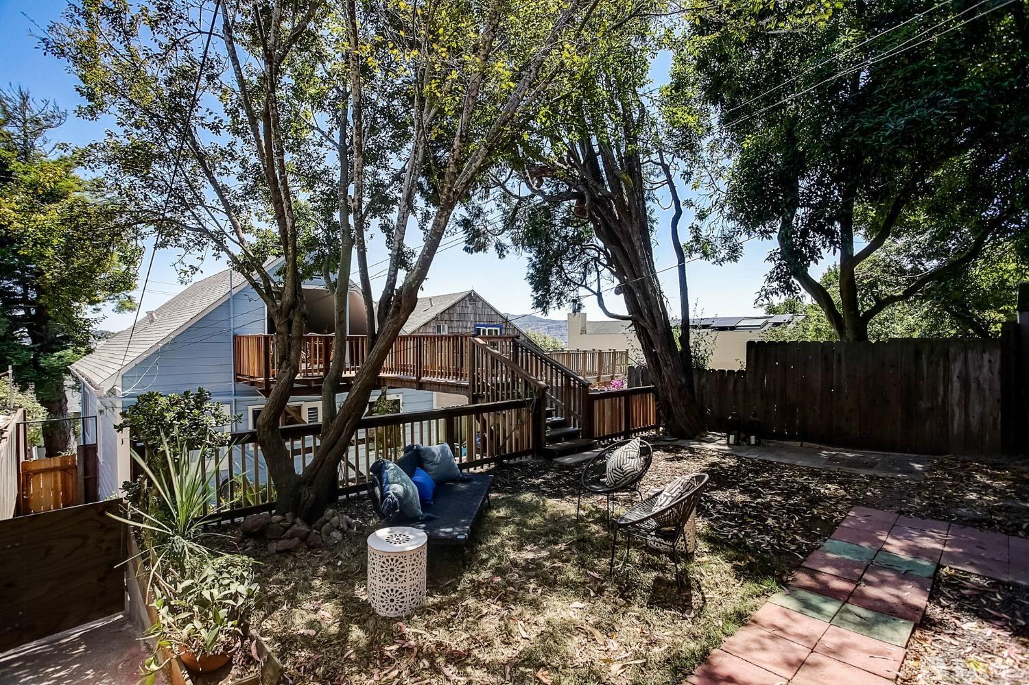 216 Bemis Street