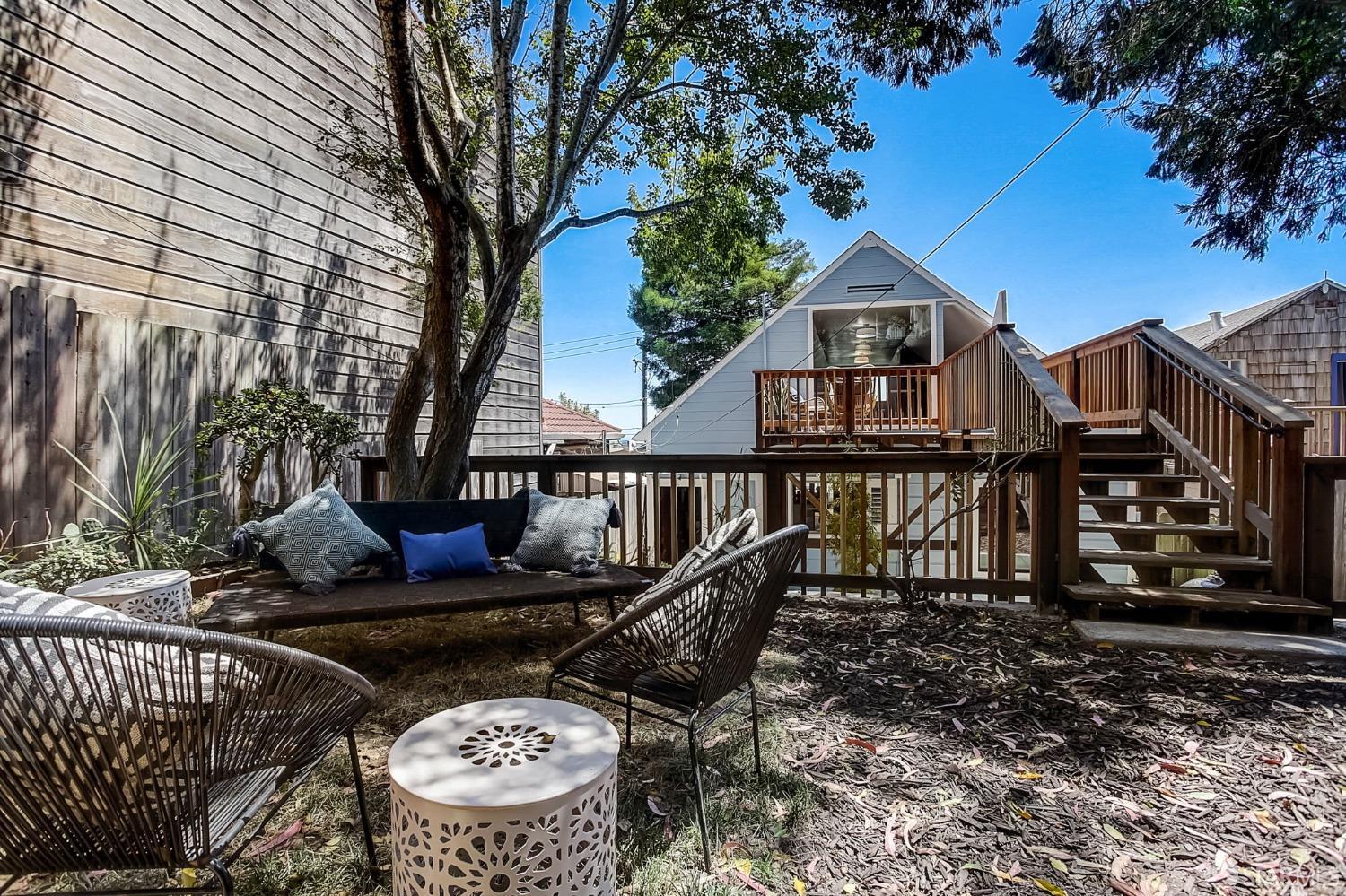 216 Bemis Street