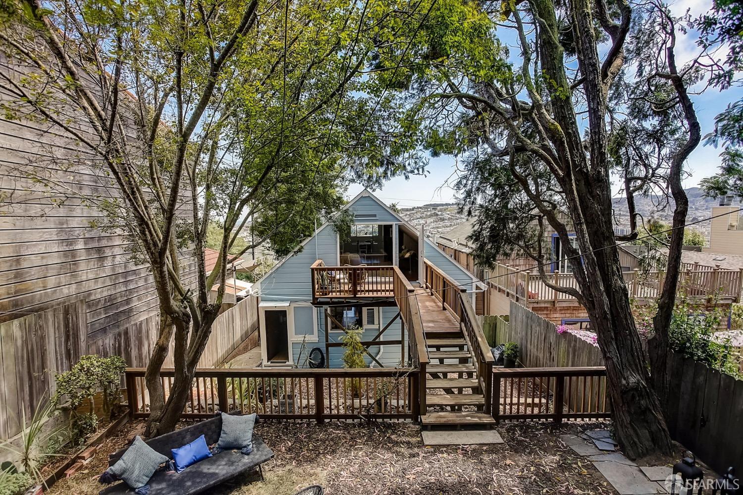 216 Bemis Street