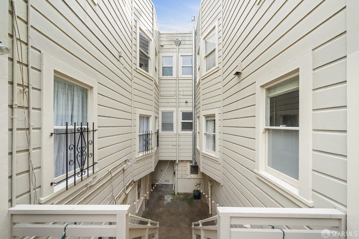 62 Pleasant Street