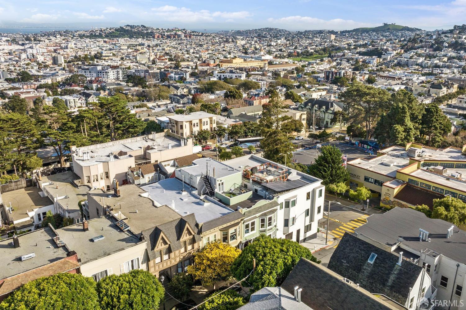 14 Divisadero Street