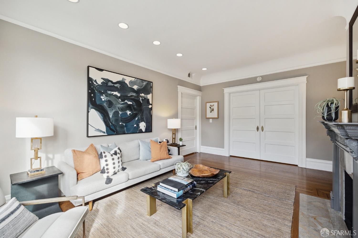 14 Divisadero Street