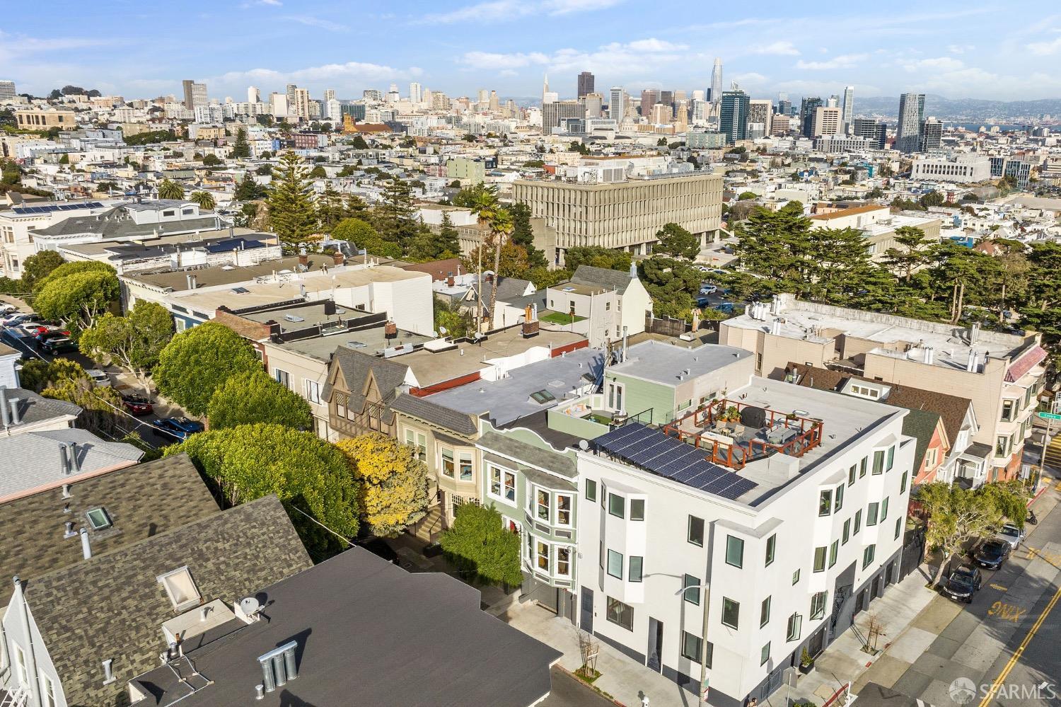 14 Divisadero Street