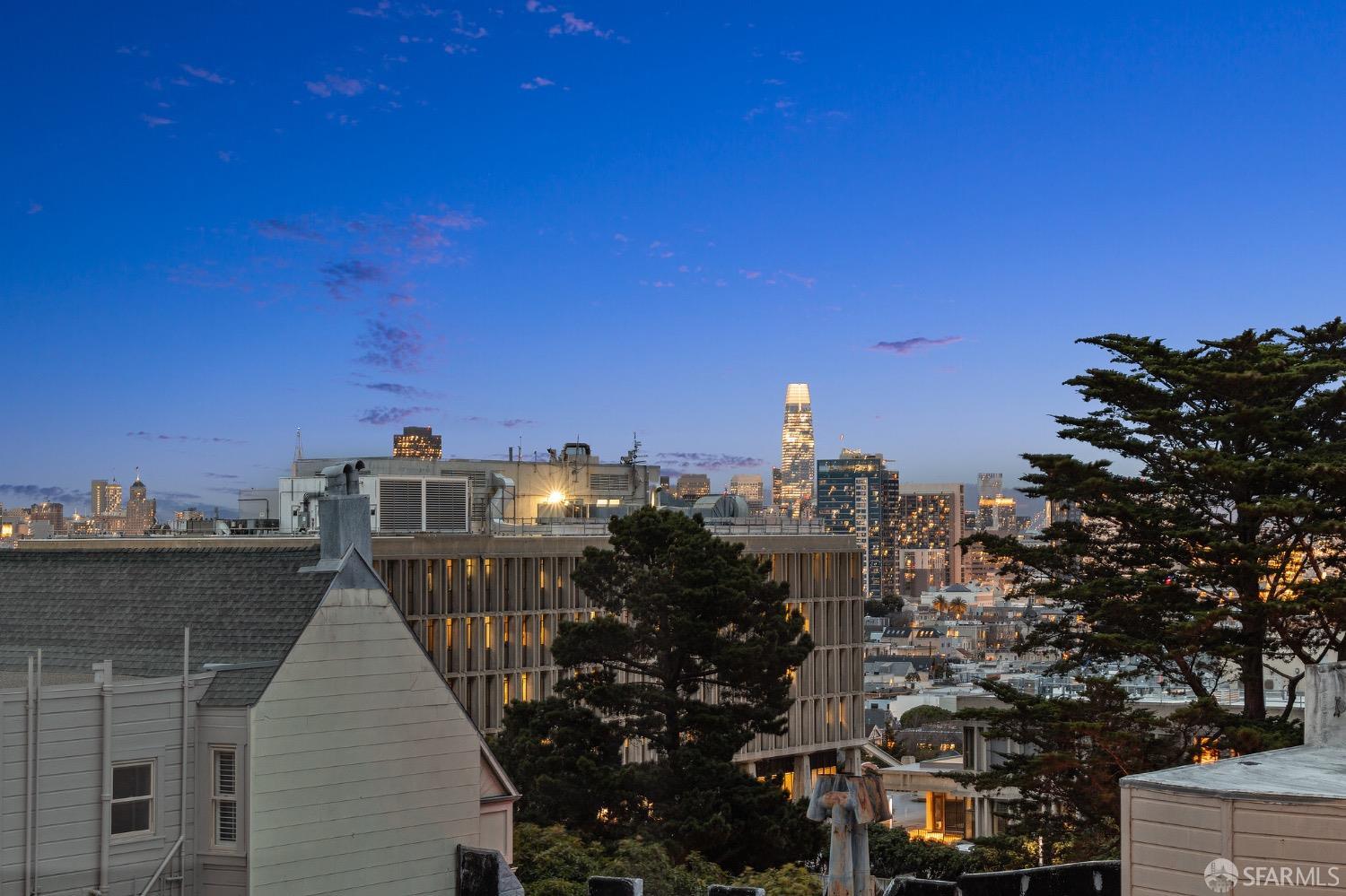 14 Divisadero Street